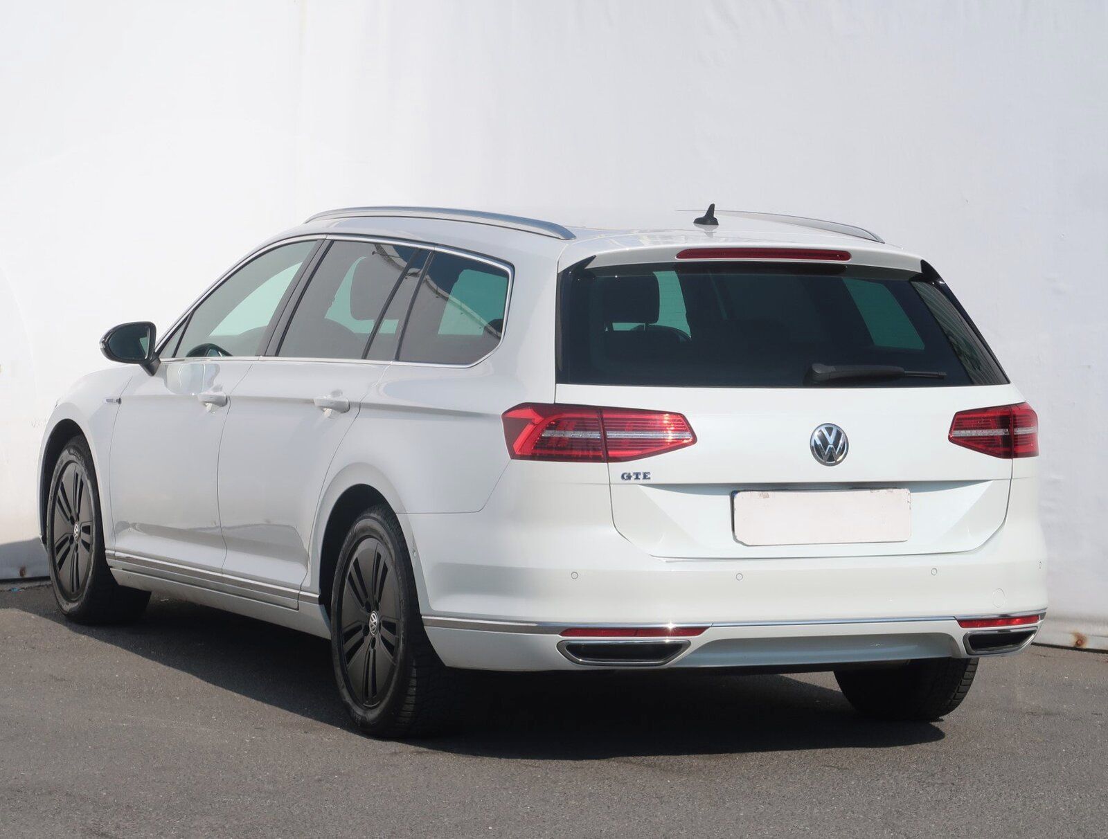 Volkswagen Passat, 1.4 GTE, Automat, Serv.kniha - fotka 4