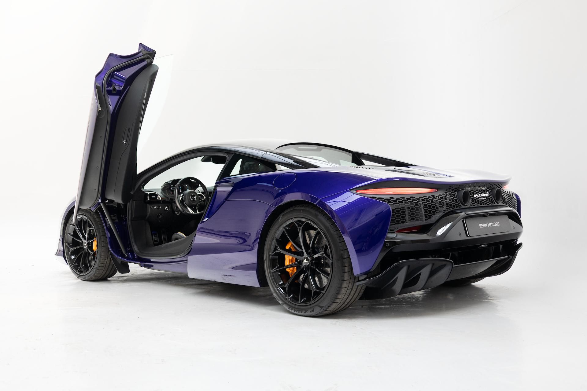 McLaren, Artura*Servis*B&W*Top stav - fotka 5
