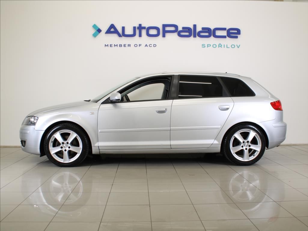Audi A3, 2,0 TDi 103kW Nové STK 2xkola - fotka 5