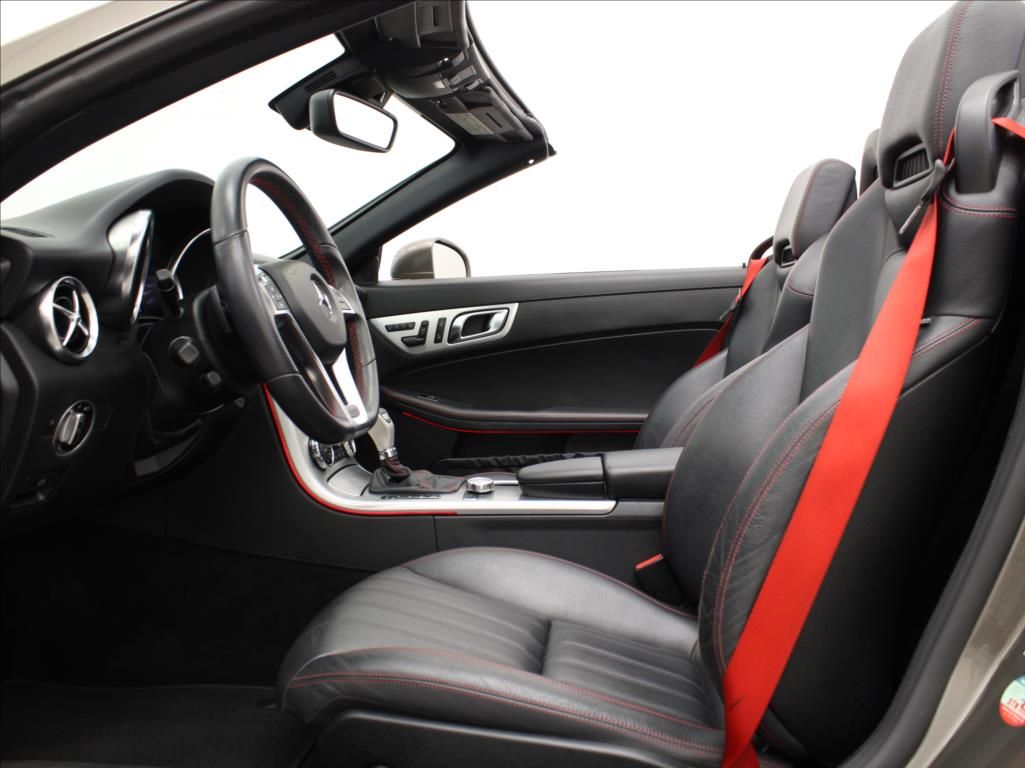 Mercedes-Benz SLK, 1,8 250 AMG + Brabus 2.maj.ČR - fotka 6
