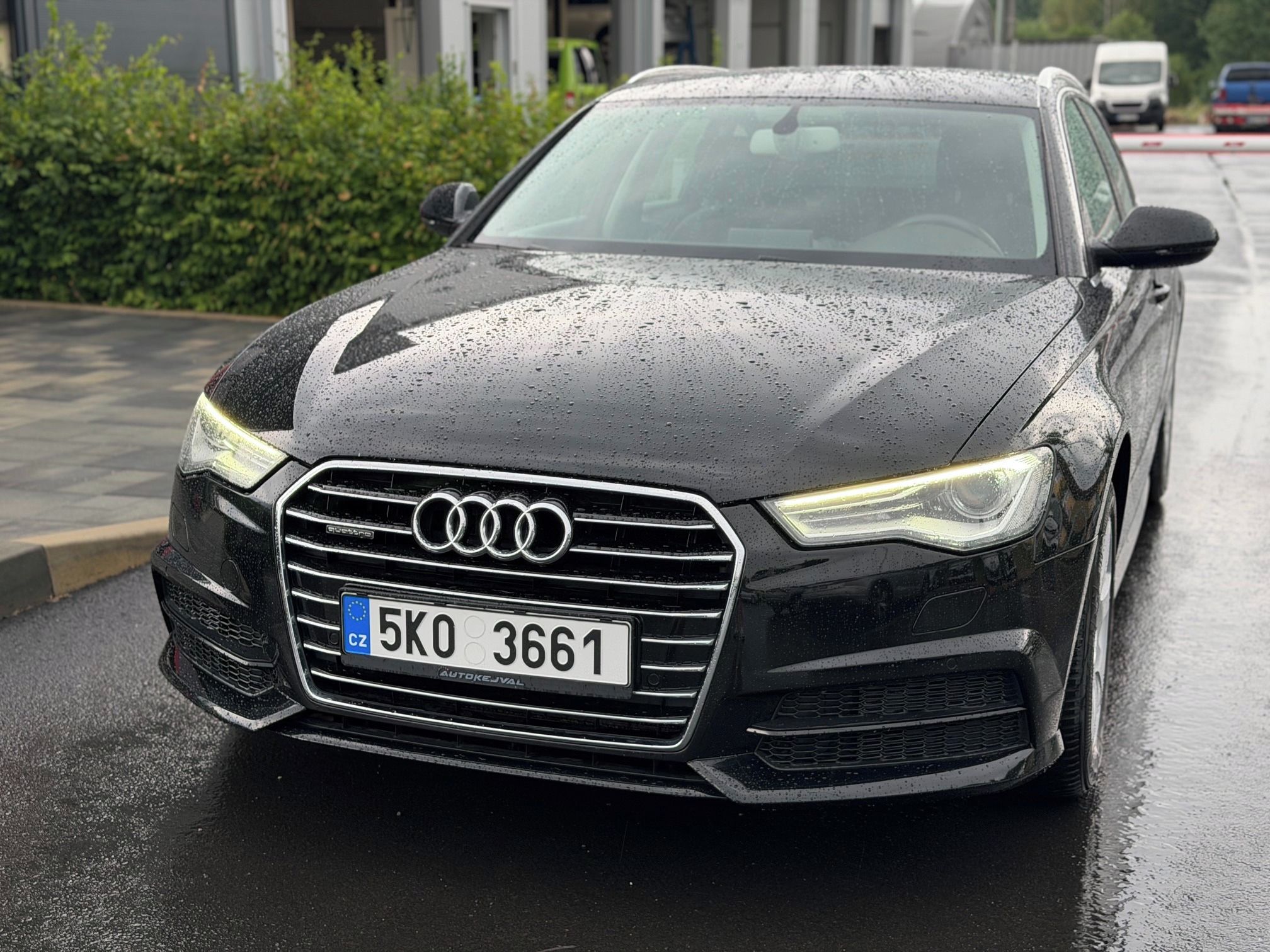 Audi A6 Avant, 3,0 Tdi V6 Quatrro - fotka 5