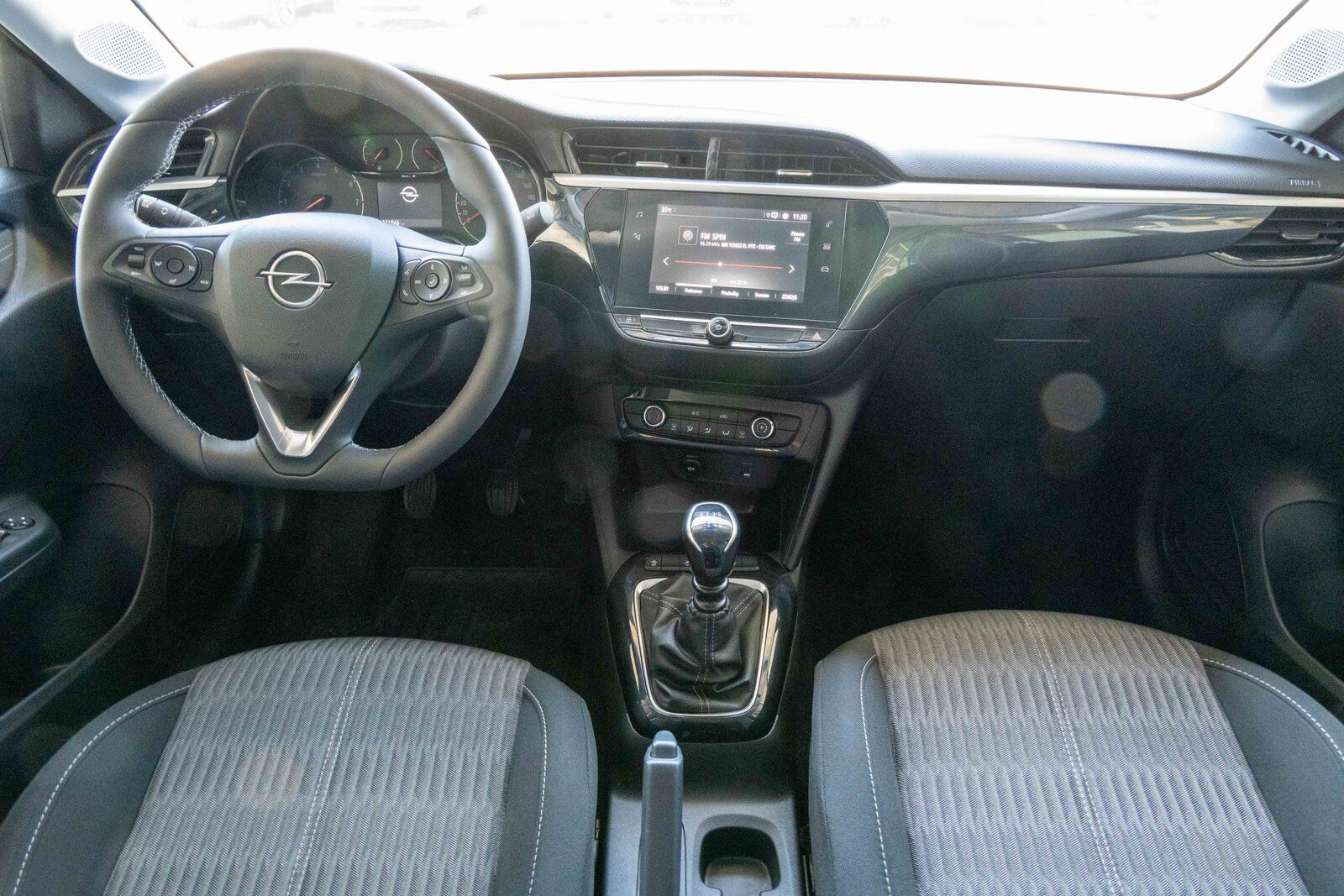 Opel Corsa, 1.2 Turbo, Navi, Klima - fotka 6