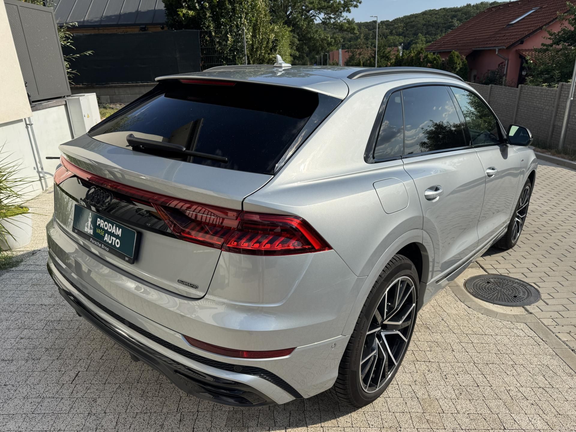 Audi Q8, 55 TFSi 1.majitel ČR odp.DPH - fotka 6