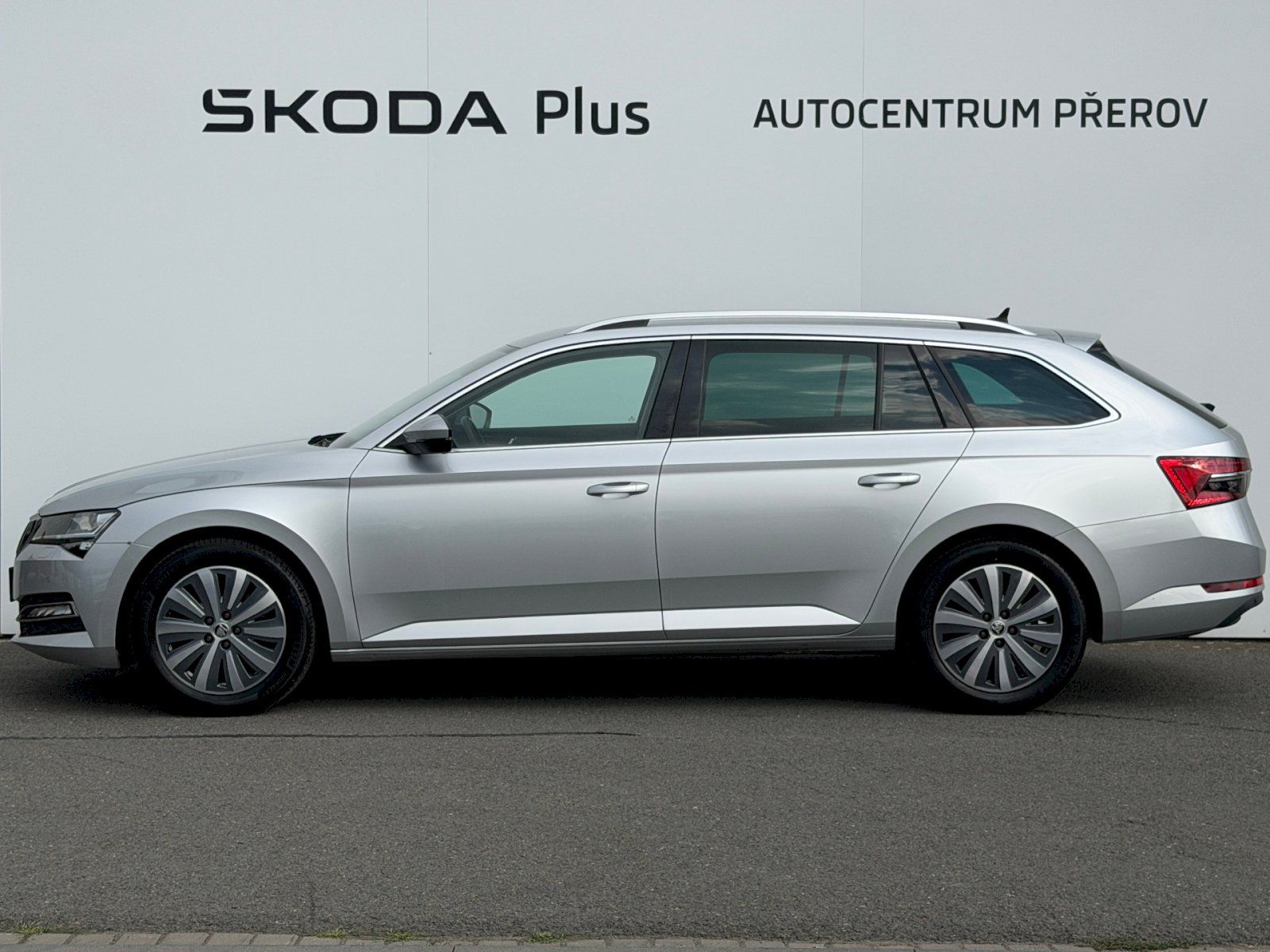 Škoda Superb, 2.0TDI 110kW DSG Style - fotka 3