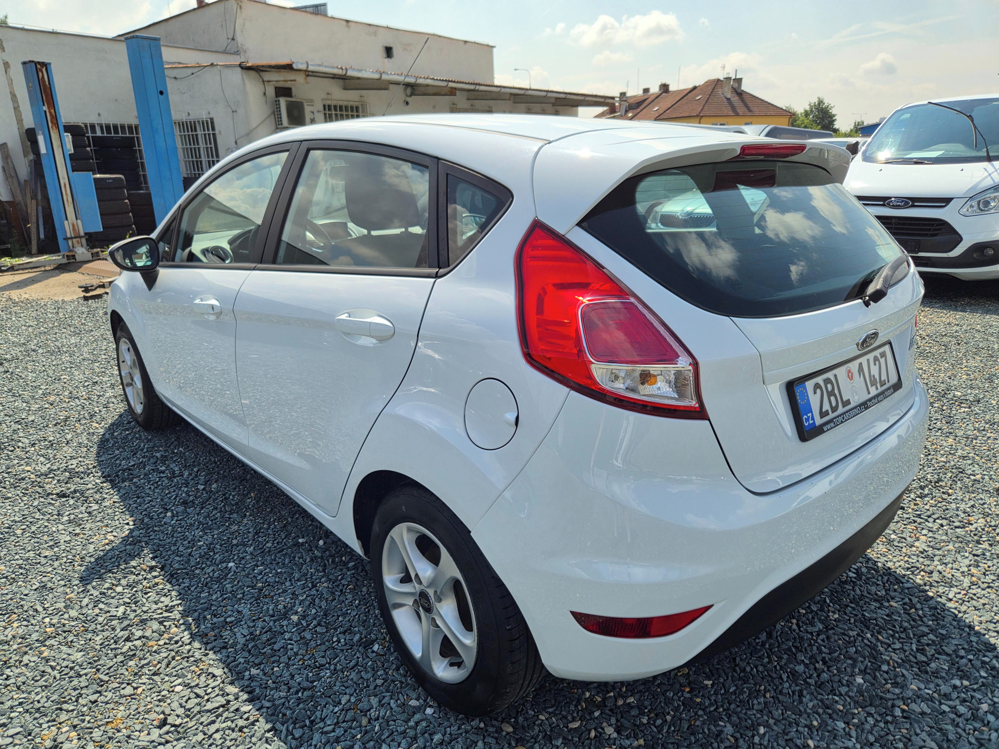 Ford Fiesta, 1.5TDCI 70KW 2015 - fotka 5
