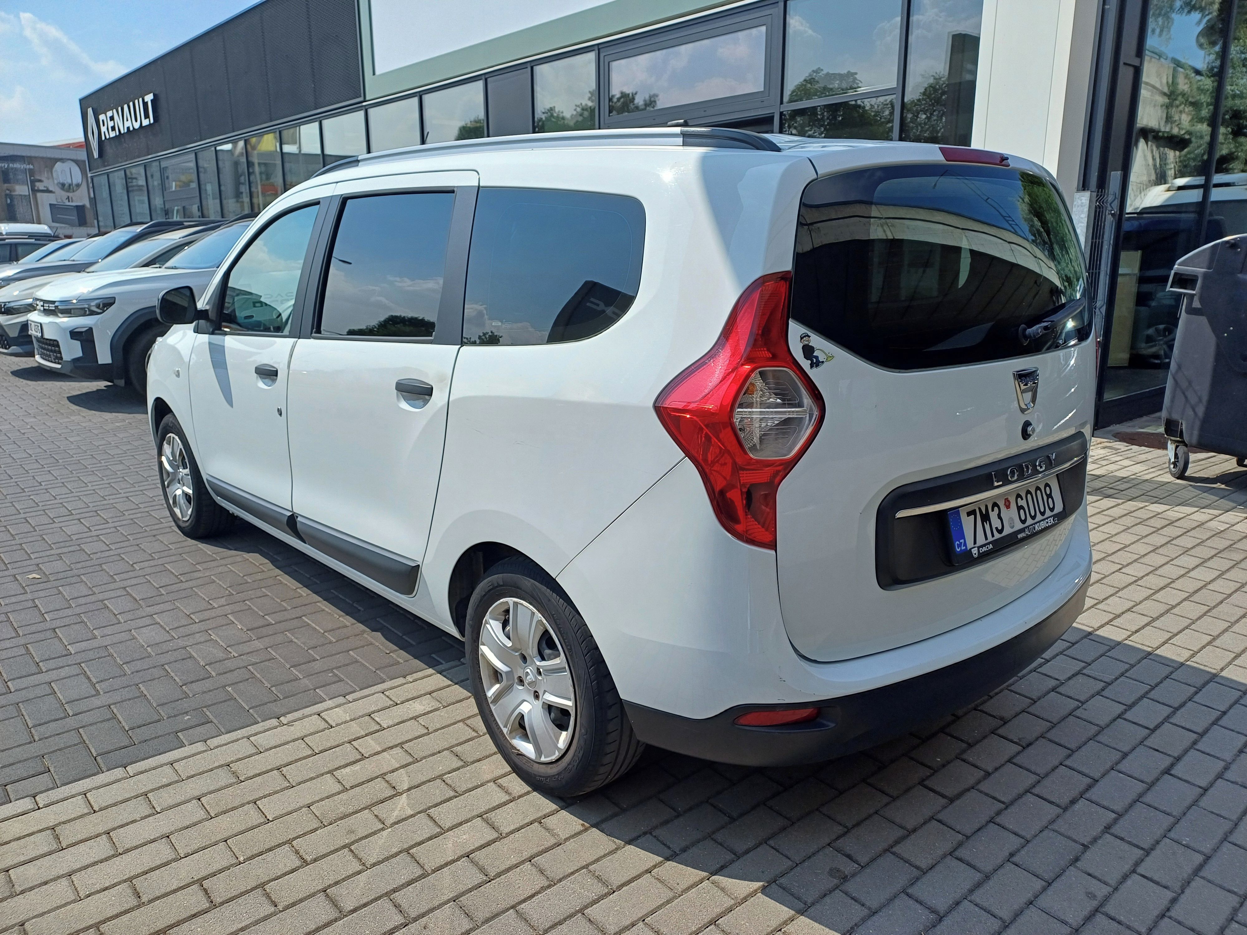 Dacia Lodgy, Blue dCi 115 Arctica 5 míst - fotka 2