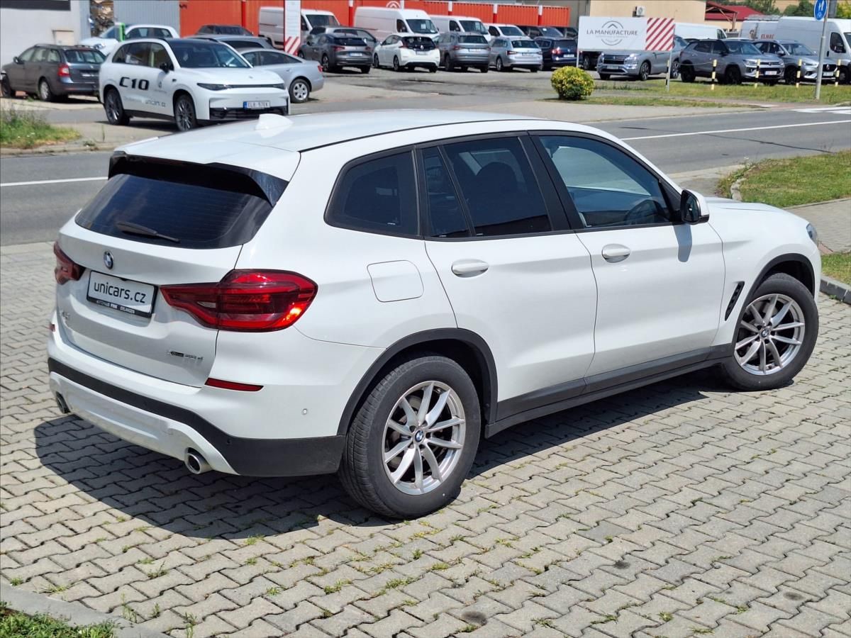 BMW X3, 3,0 D  XDrive HeadUp+tažné - fotka 4
