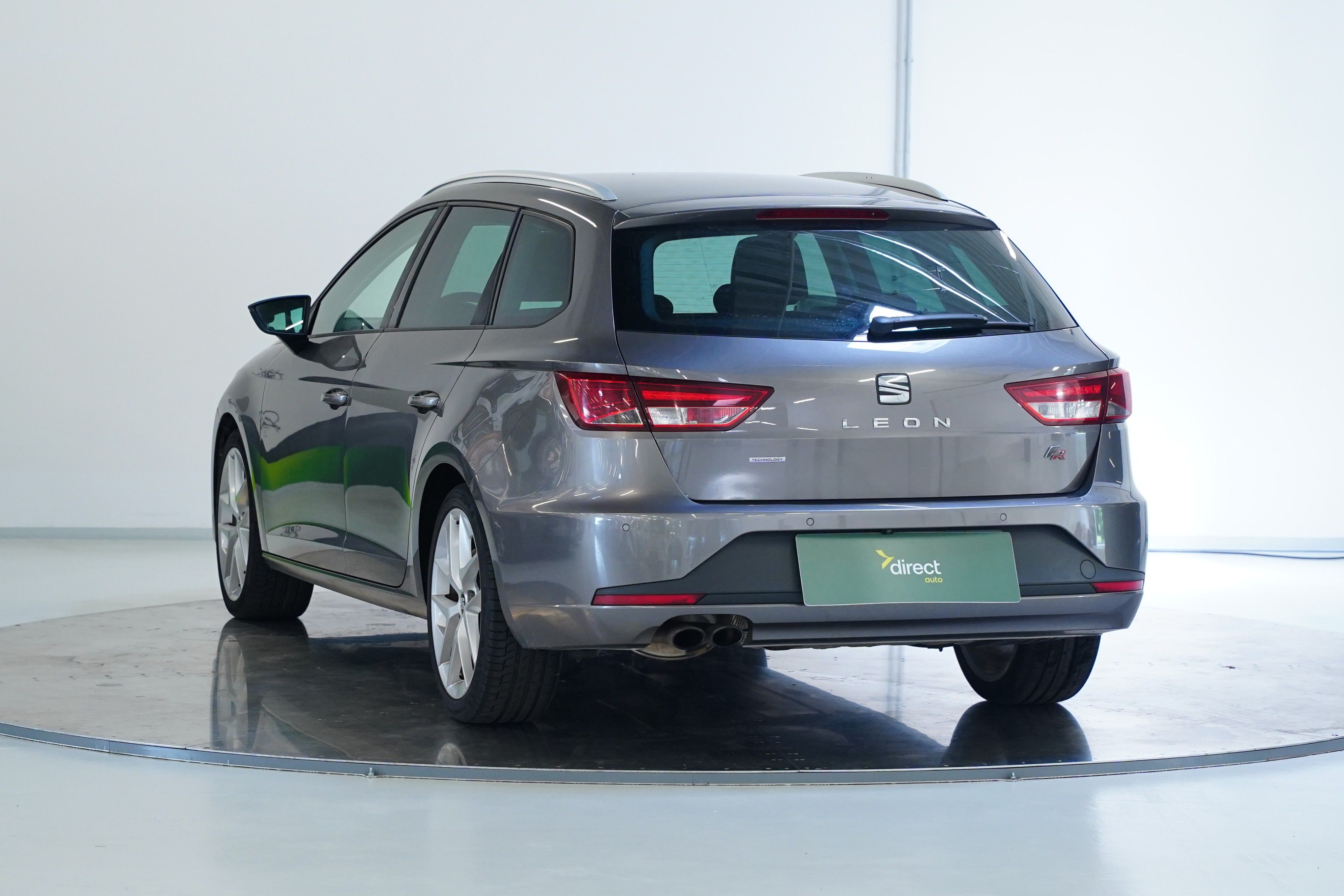 Seat Leon, 1.4 TSI 92 kW FR Sportstourer - fotka 2