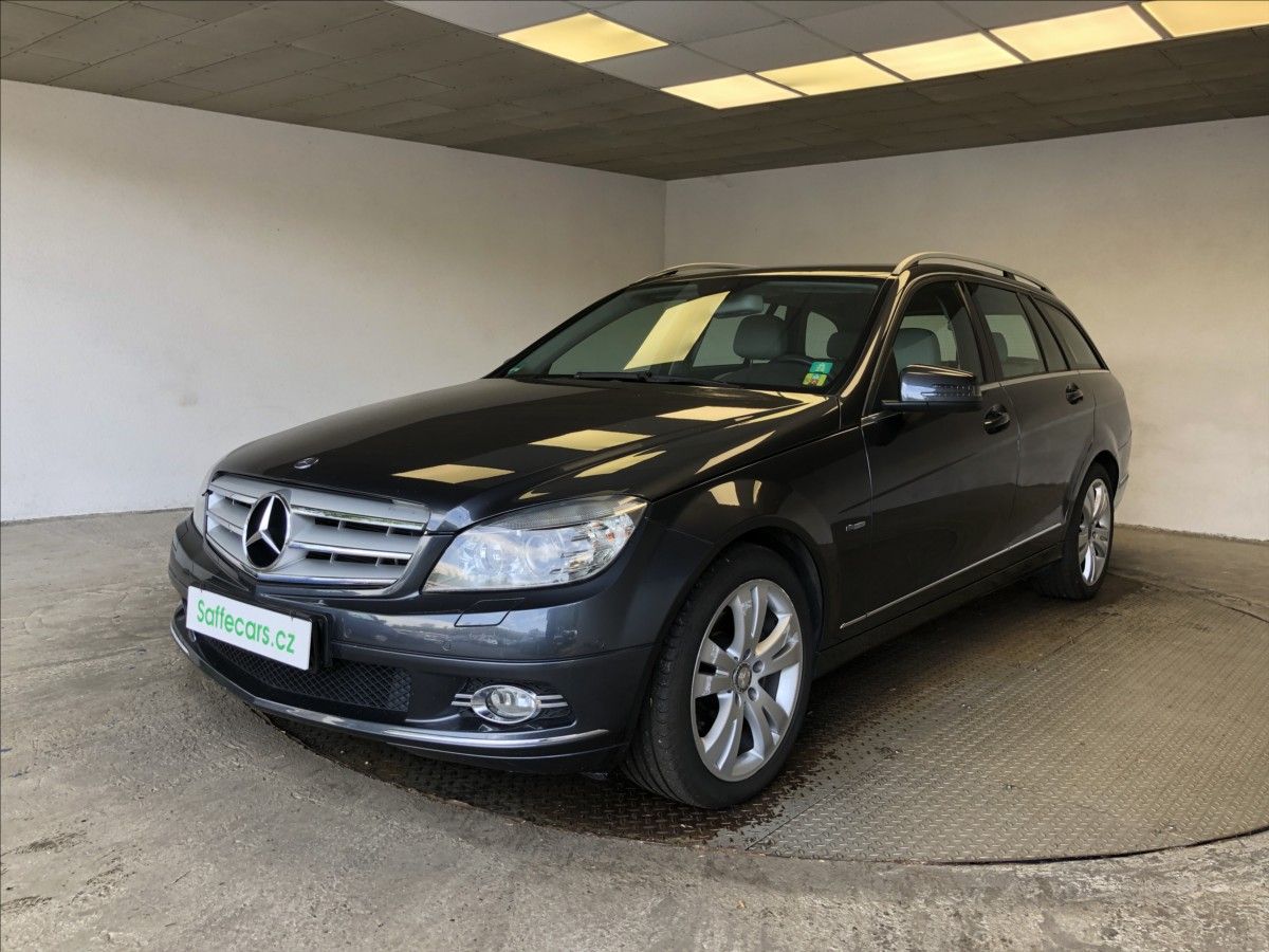 Mercedes-Benz Třídy C, 2,1 220 CDI  CDI - fotka 3