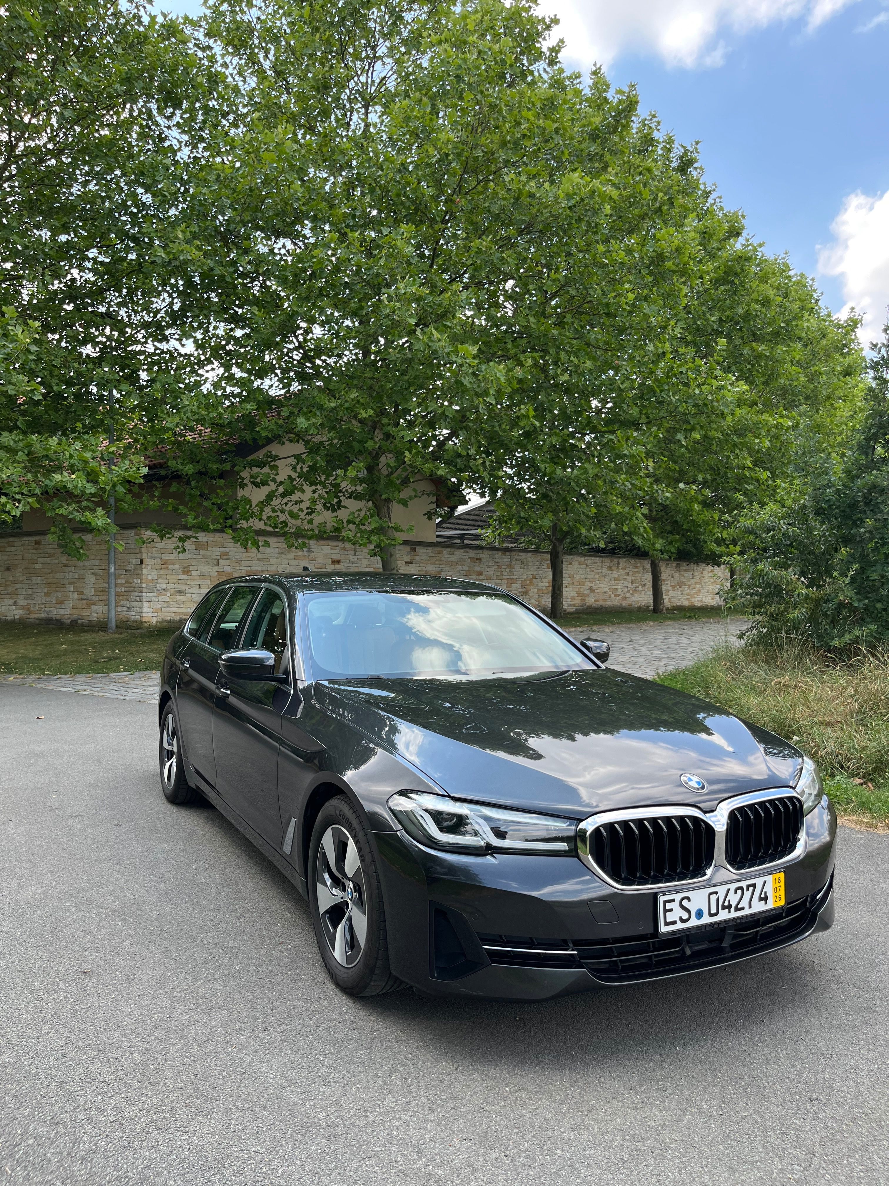 BMW Řada 5, 520d Touring