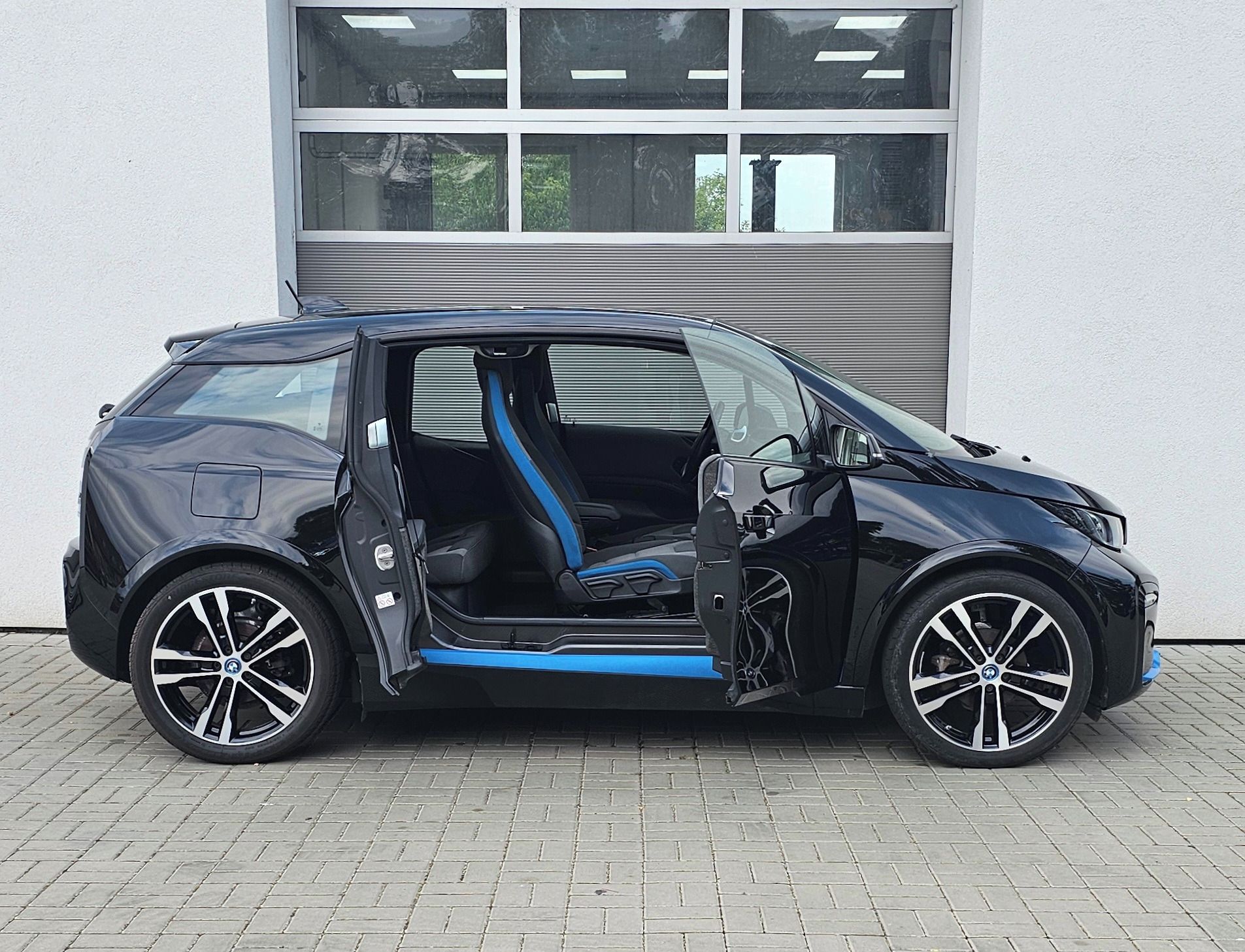 BMW i3, i3S 120Ah, SoH 99% - fotka 6