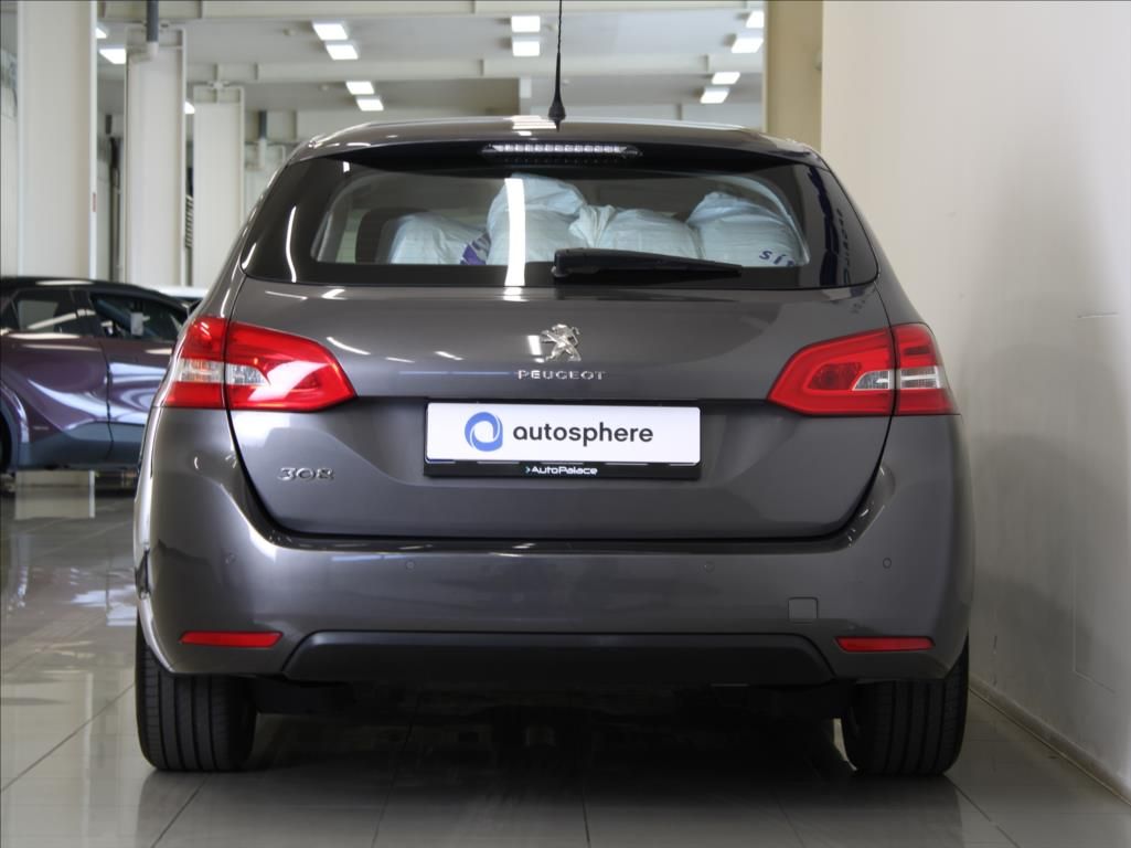 Peugeot 308, 1,2 PT 81kW 1.maj.ČR 59tkm! - fotka 4