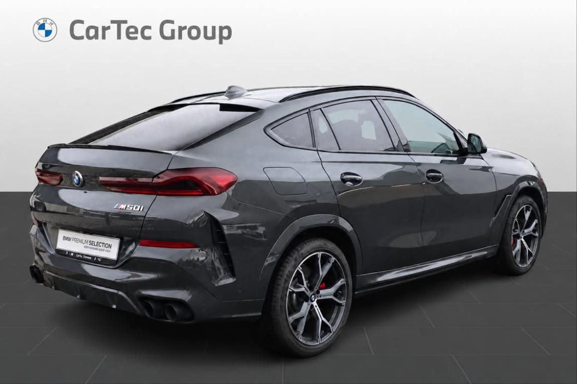 BMW X6, M50i - fotka 5