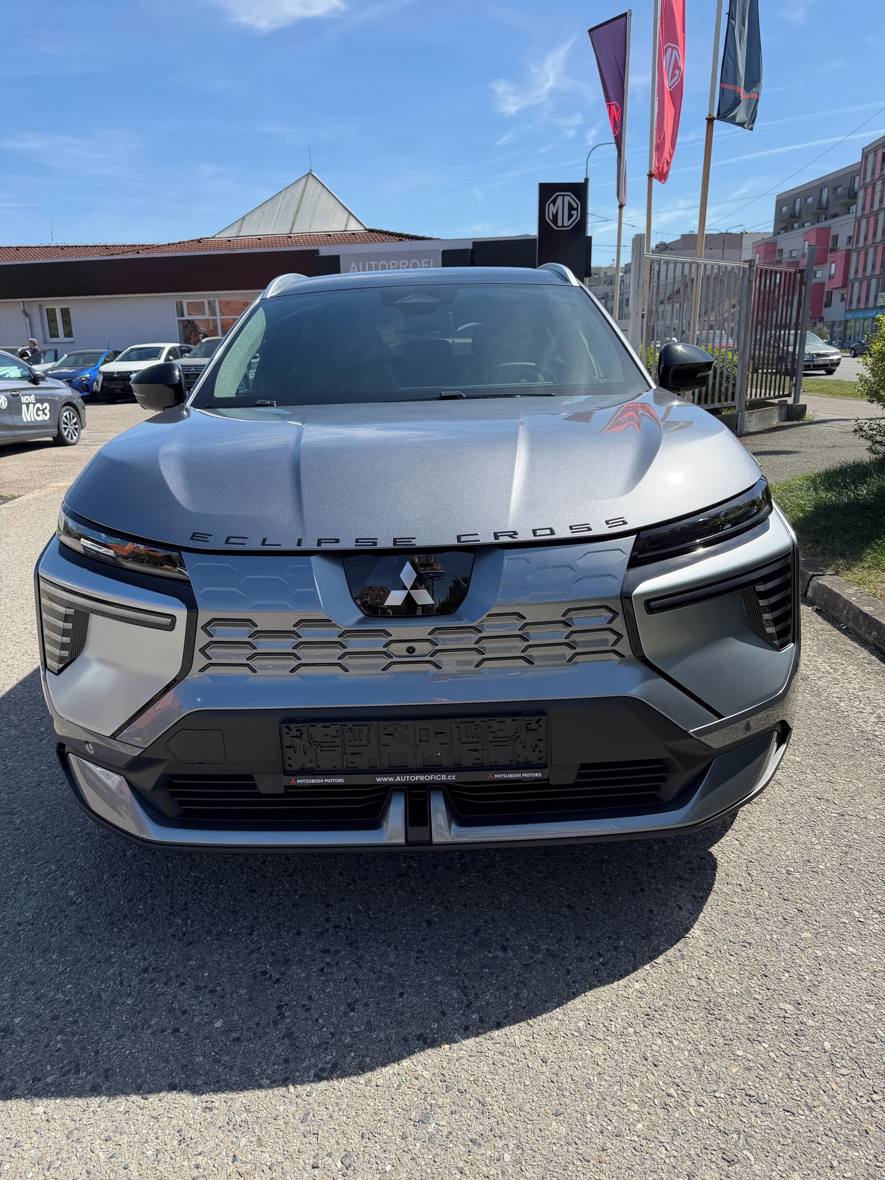 Mitsubishi Eclipse Cross, BEV INSTYLE AT 87kWh AT 218k - fotka 2