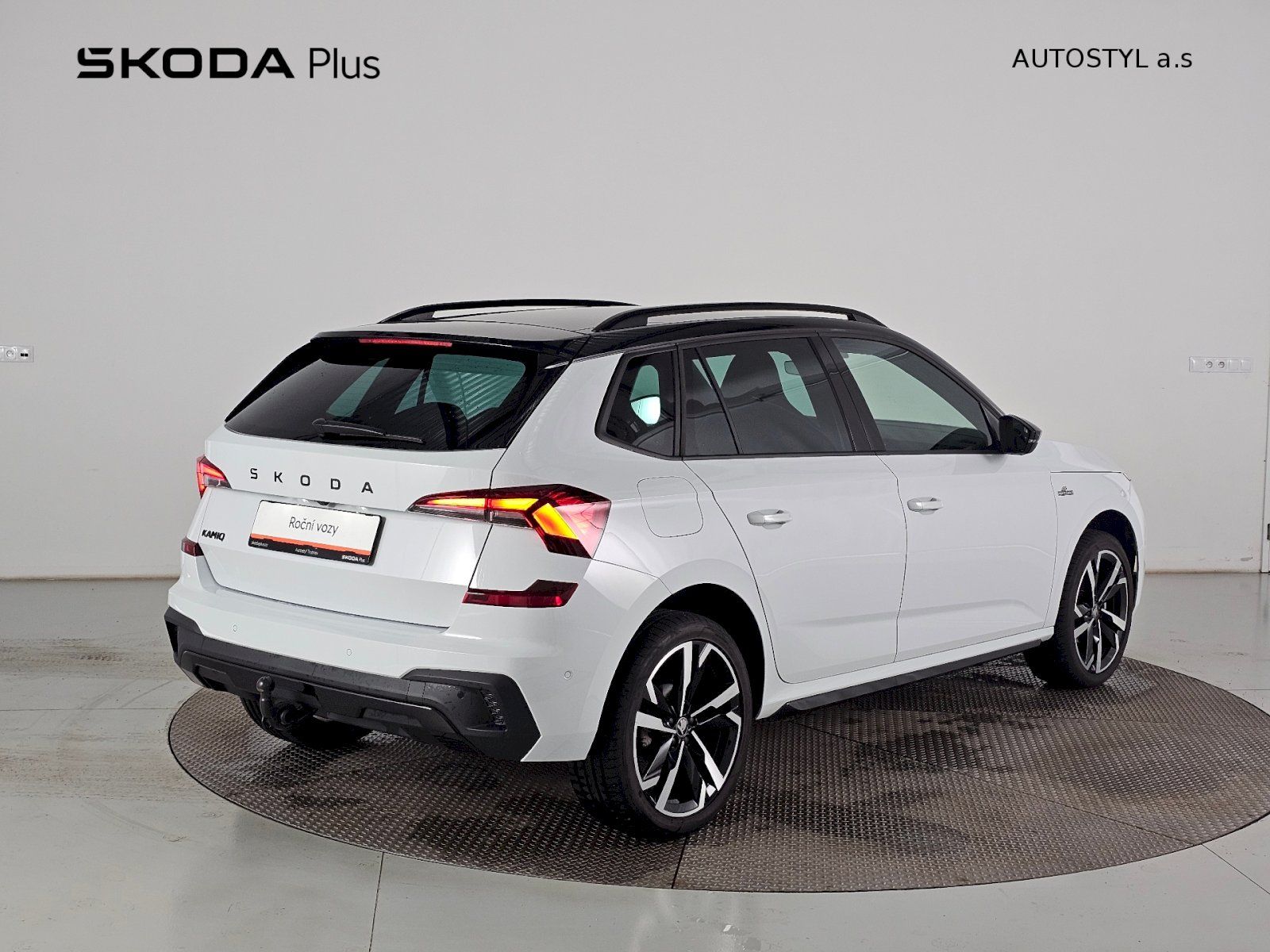 Škoda Kamiq, 1.0TSi 85kW MONTE CARLO TAŽNÉ - fotka 2