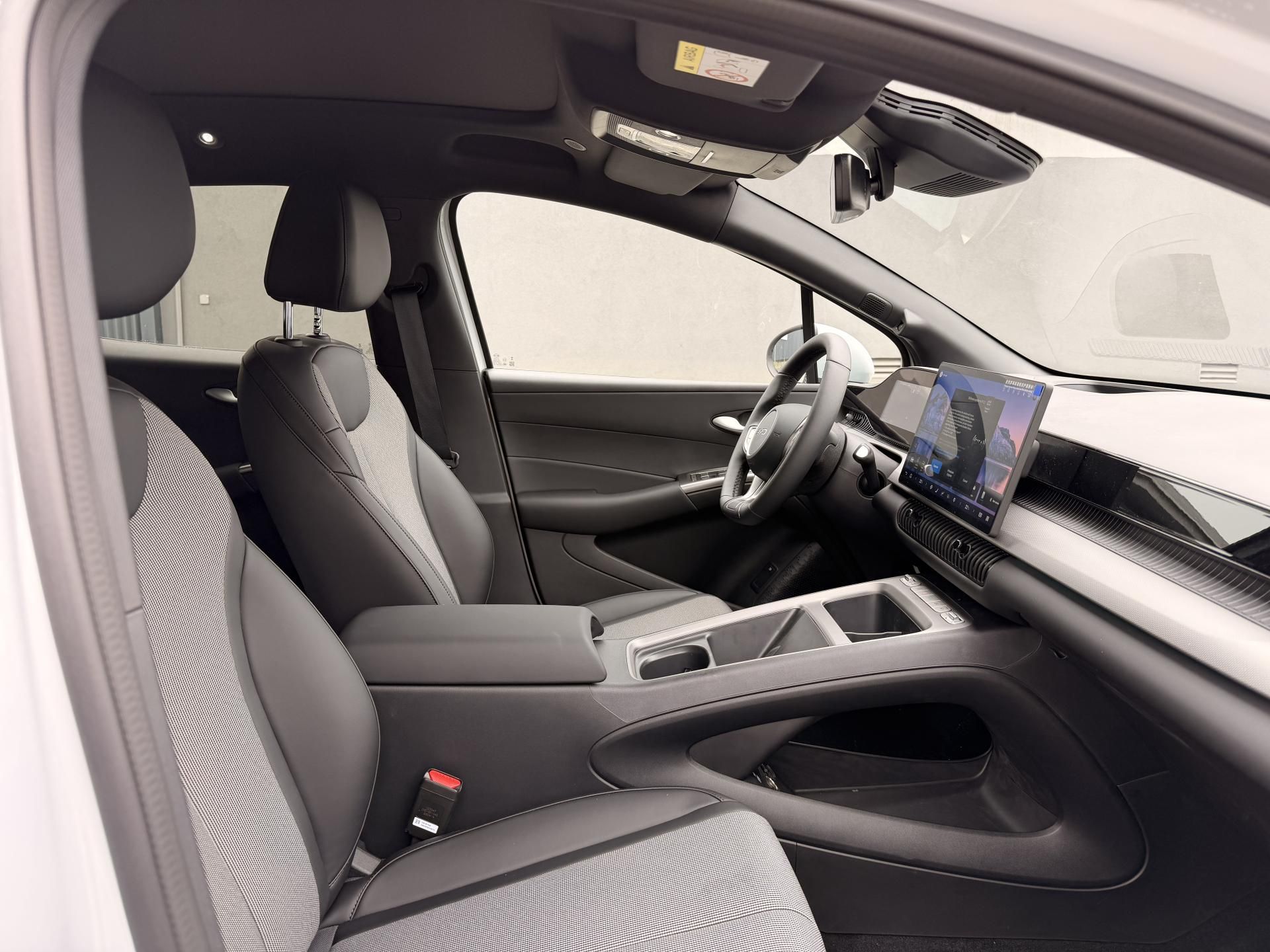 BYD Dolphin G DM-i, Comfort - fotka 6
