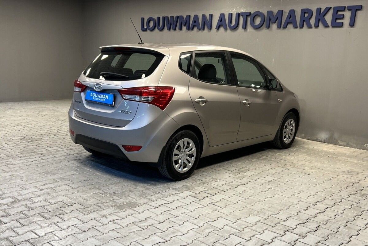 Hyundai ix20, CVVT - fotka 2