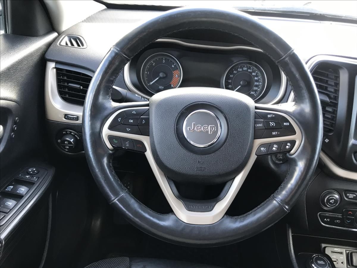 Jeep Cherokee, 2,0 - fotka 6