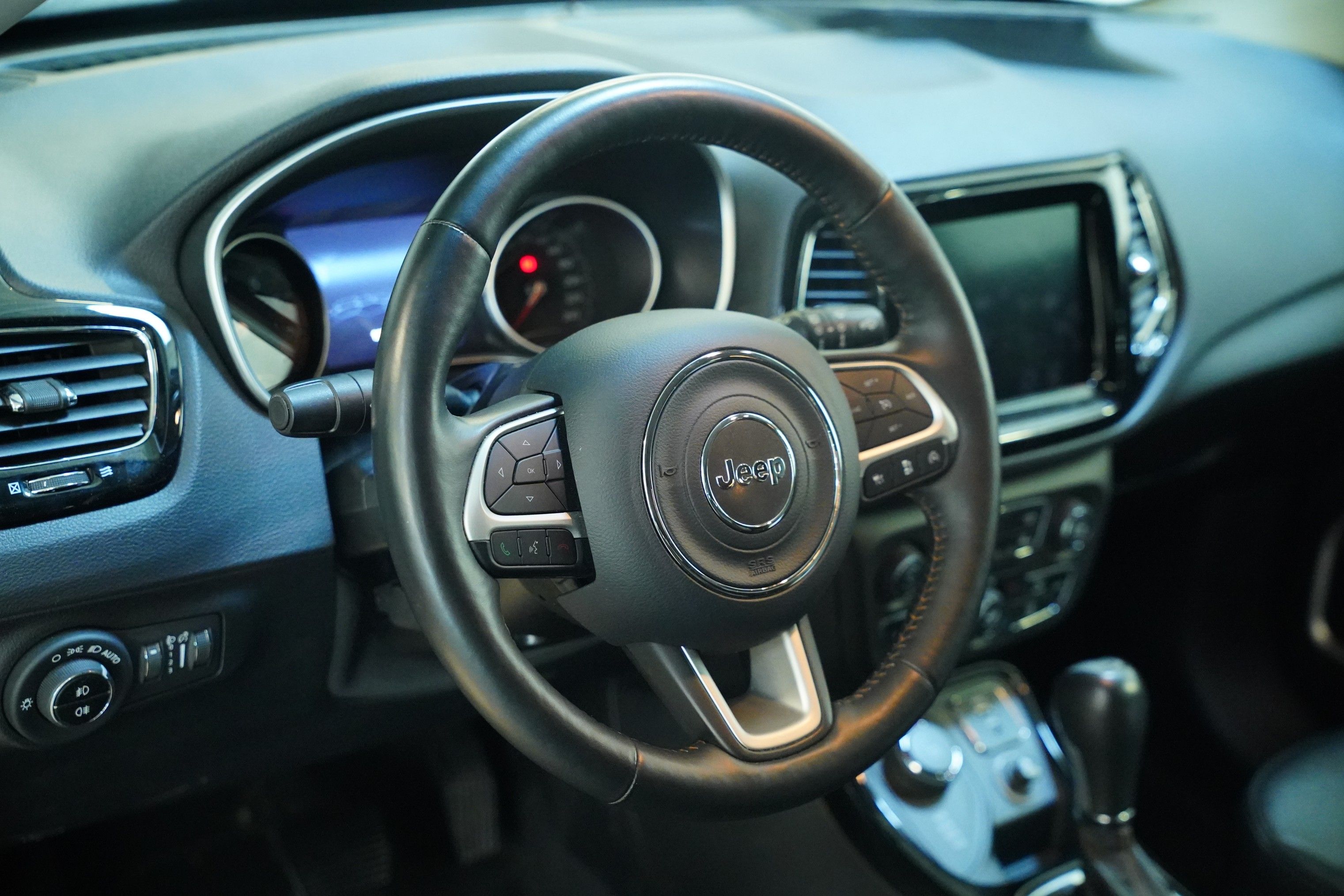 Jeep Compass, 1.4 M-Air 125 kW 4WD Limited - fotka 5