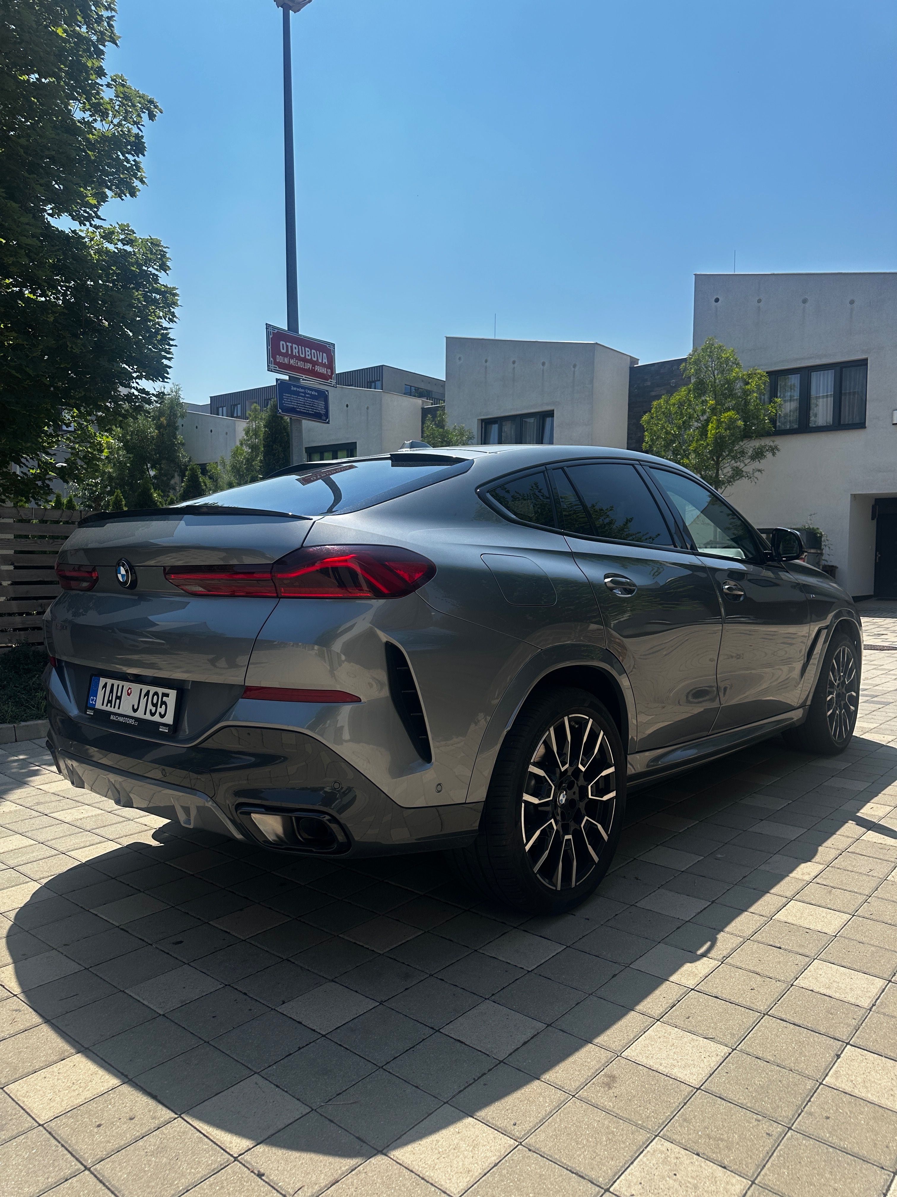 BMW X6, xDrive30d M Sport, 210kW, 2023 - fotka 3