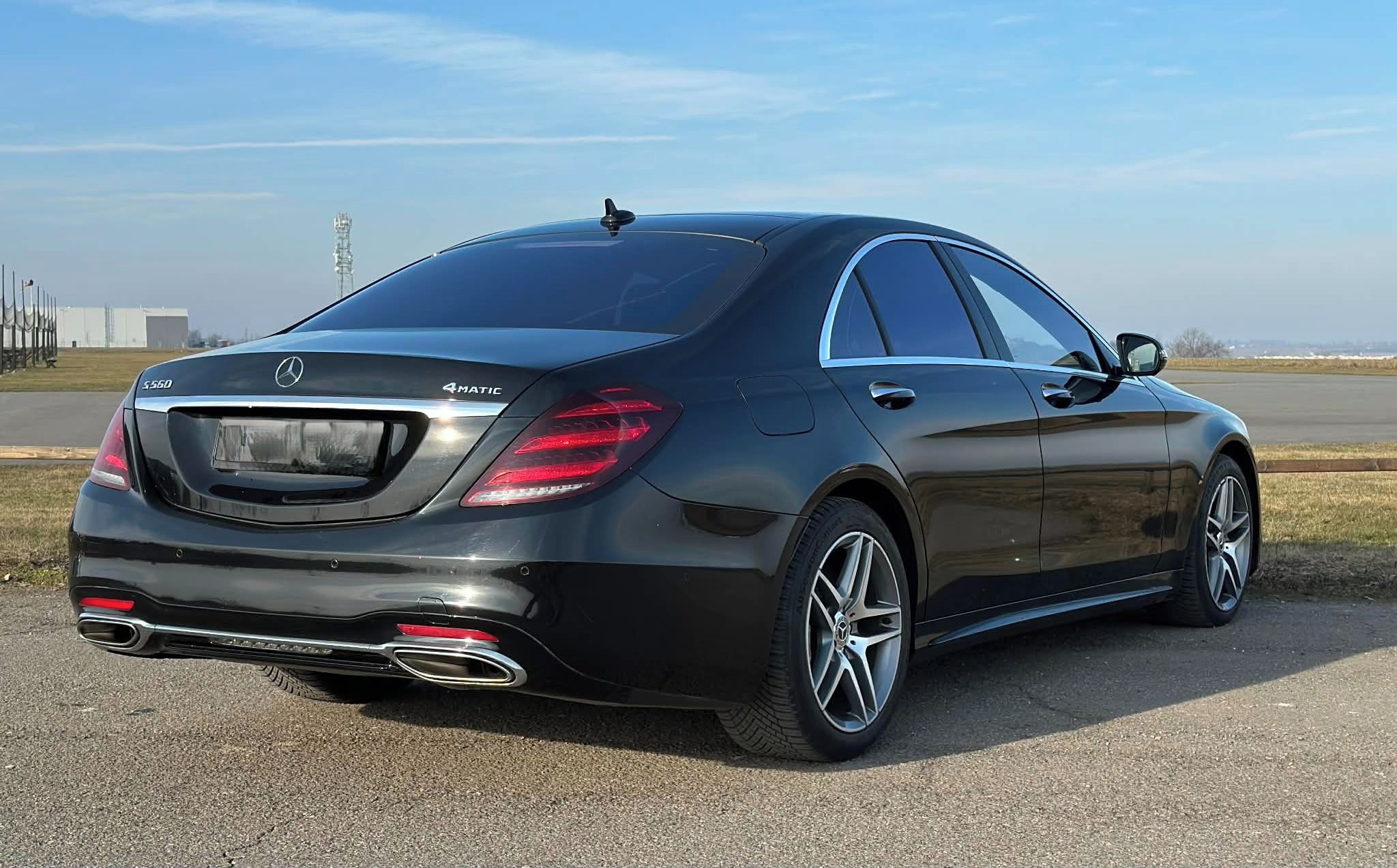 Mercedes-Benz Třídy S, Mercedes S Class 560 4MATIC - fotka 5
