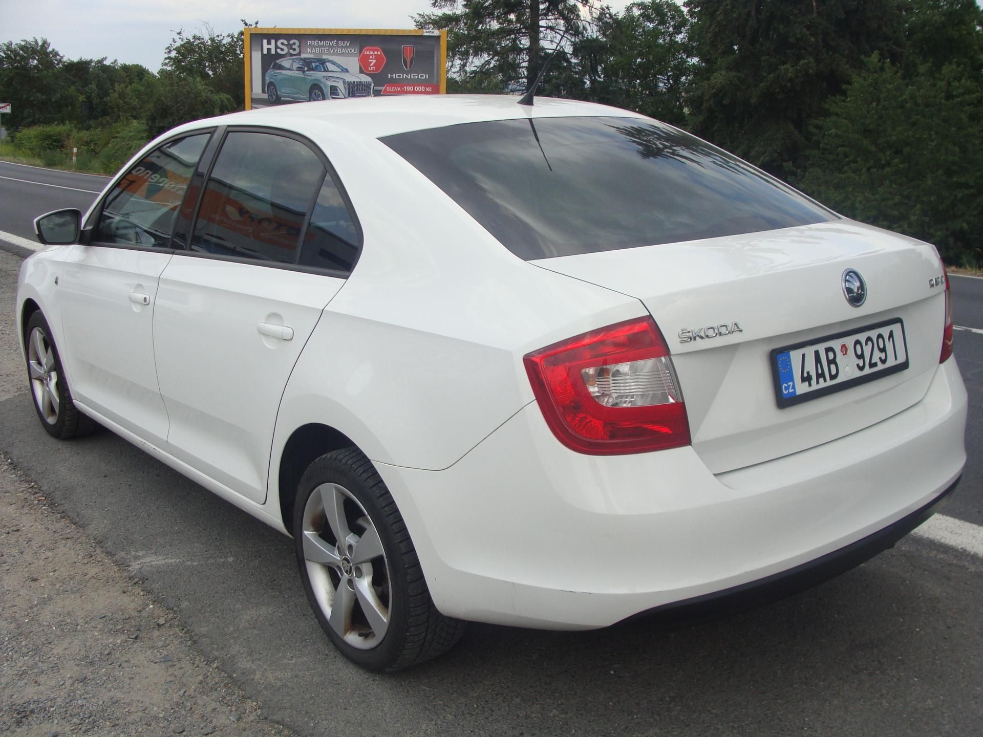 Škoda Rapid, 1.2 TSi Ambiente, koupeno v ČR - fotka 4