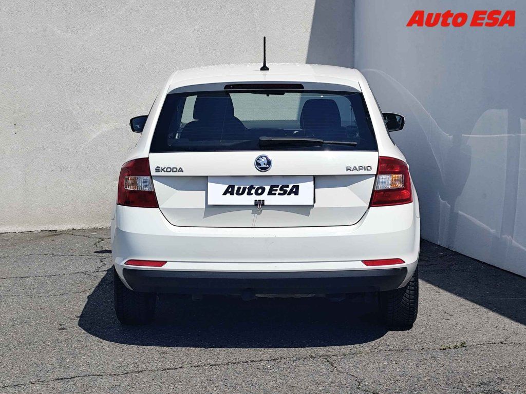Škoda Rapid, 1.4 TDi,ČR,AC,STK6/28 - fotka 5