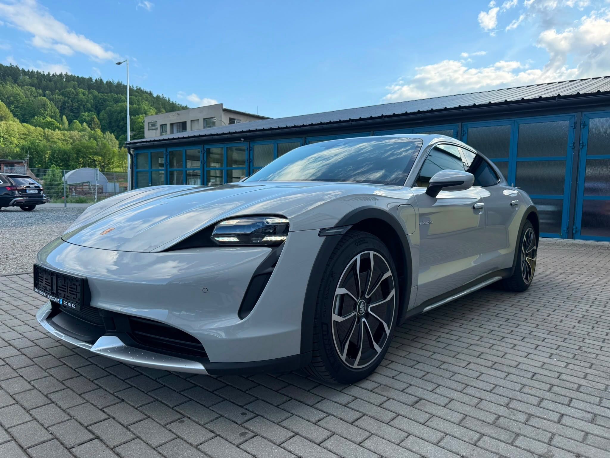 Porsche Taycan, Porsche Taycan Turbo - fotka 2