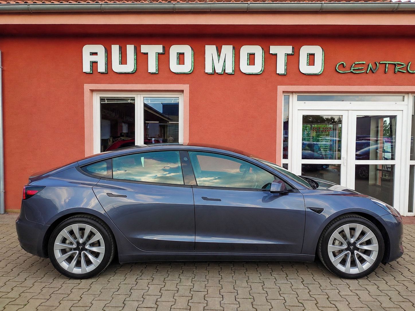 Tesla Model 3, Long Range Dual Motor 366 kW S - fotka 6