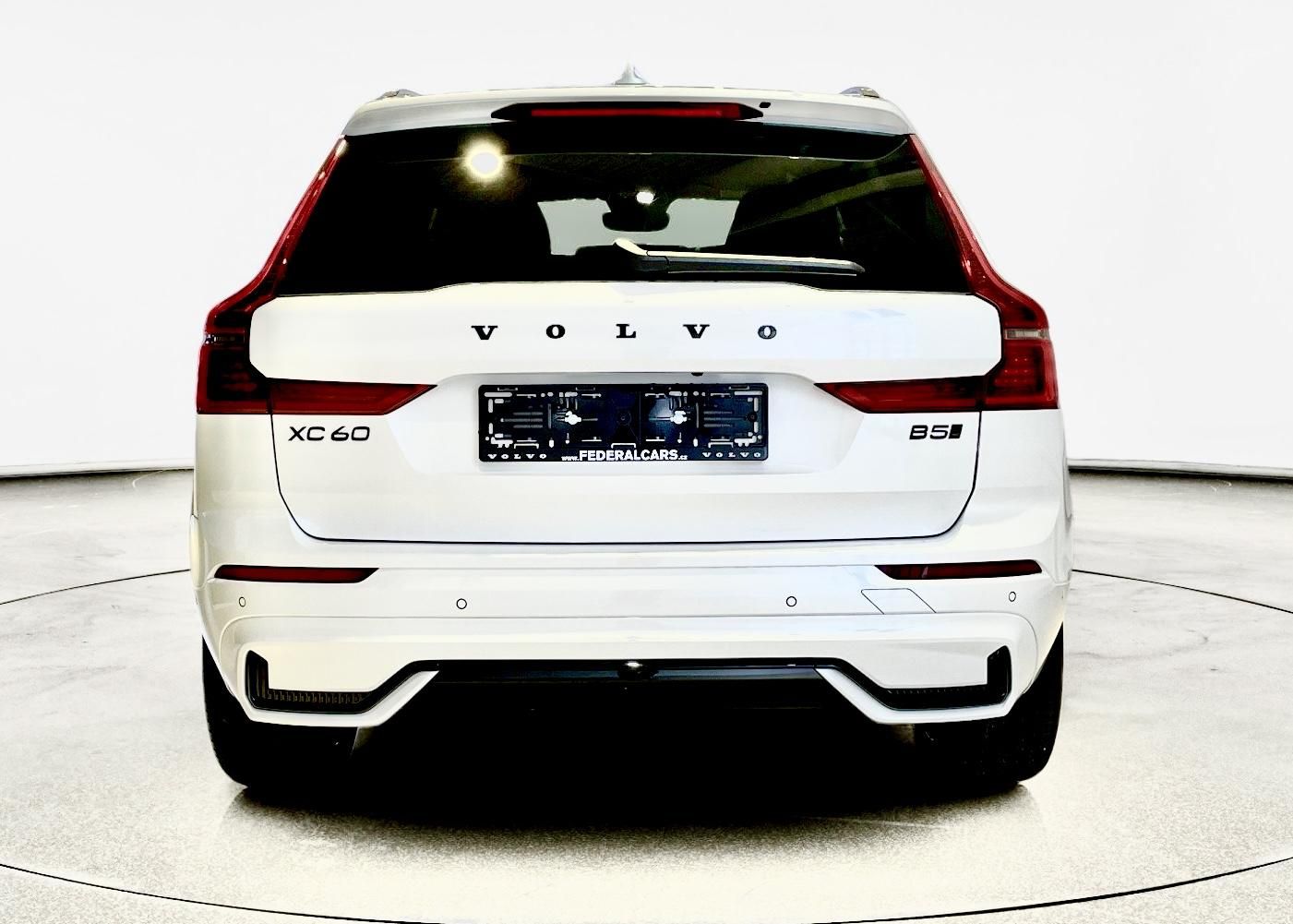Volvo XC60, B5 PLUS BLACK + 4SERVIS/ZÁRUKA - fotka 5