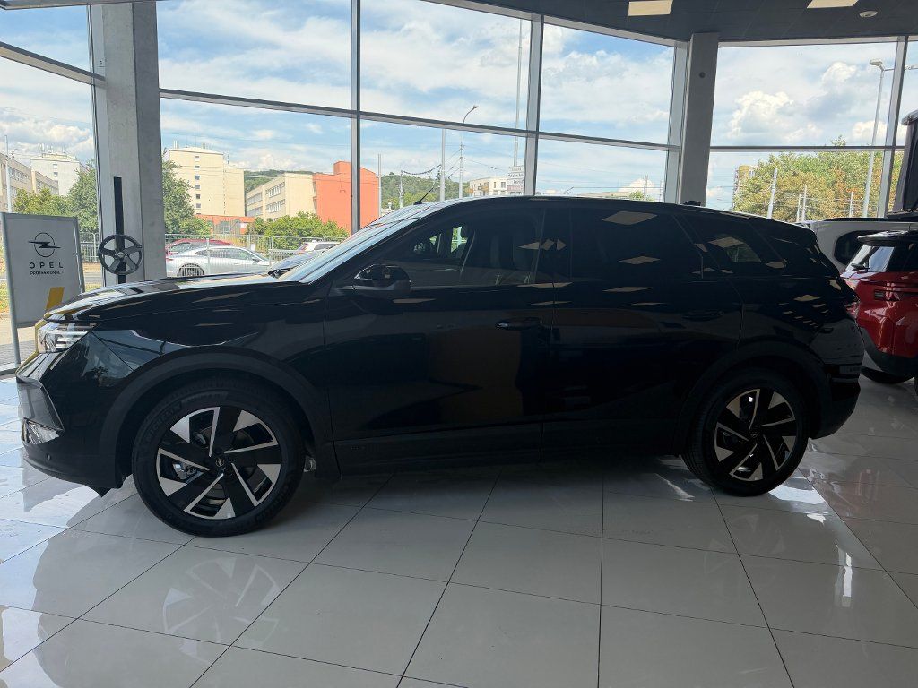 Opel Grandland, Ultimate Hybrid 1,2T 145k AT - fotka 4