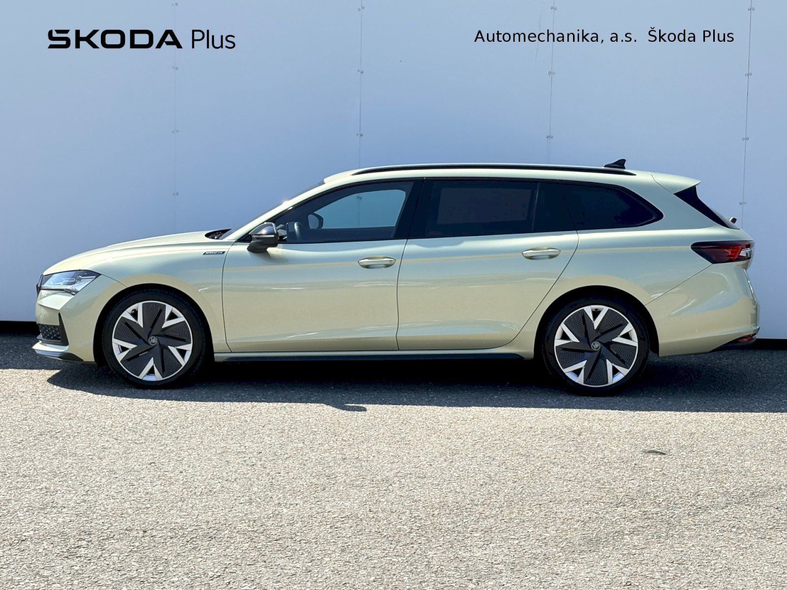 Škoda Superb, Combi DSG 2.0 TDI / 110 kW / S - fotka 3