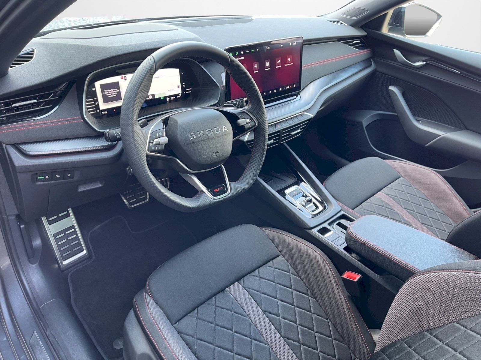 Škoda Octavia, 2.0 TSI 195 kW DSG RS - fotka 5