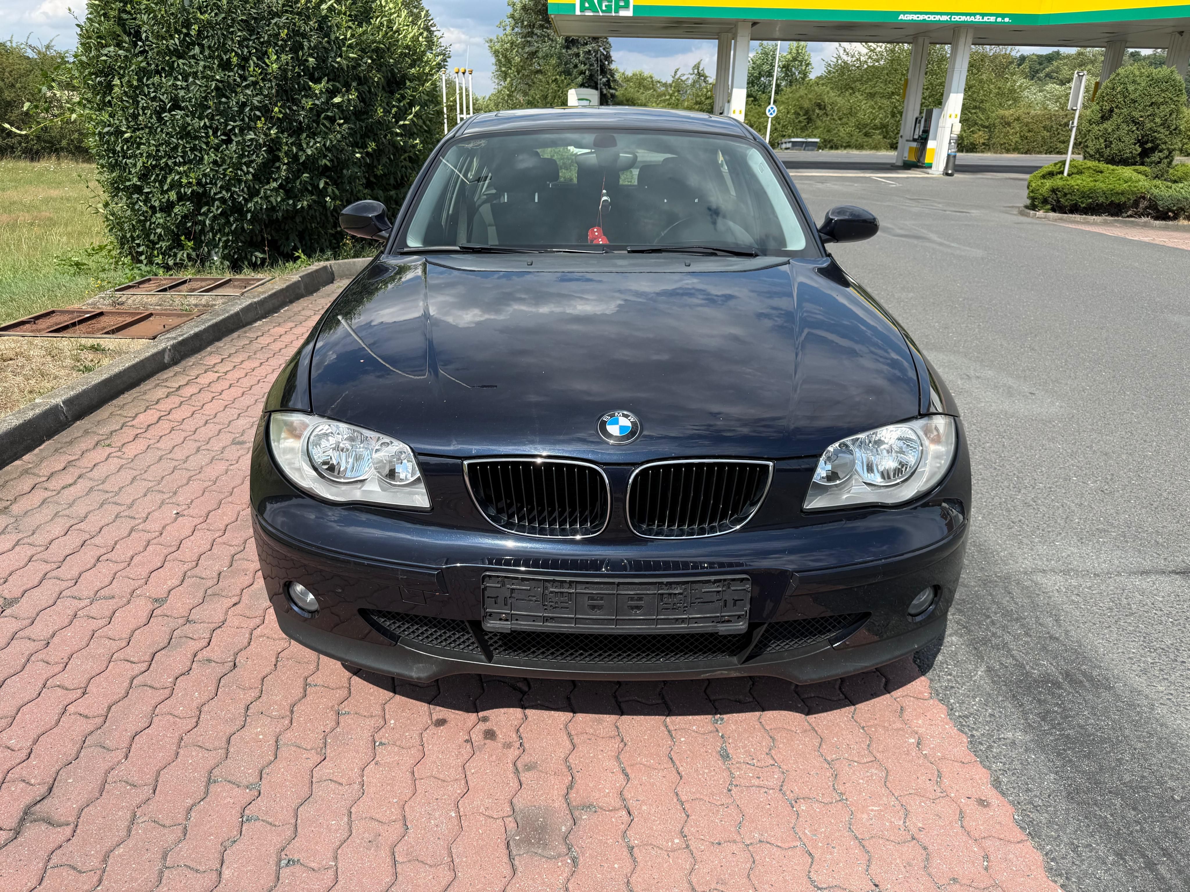 BMW Řada 1, 116i 85 KW.2006..Velmi pěkné - fotka 2