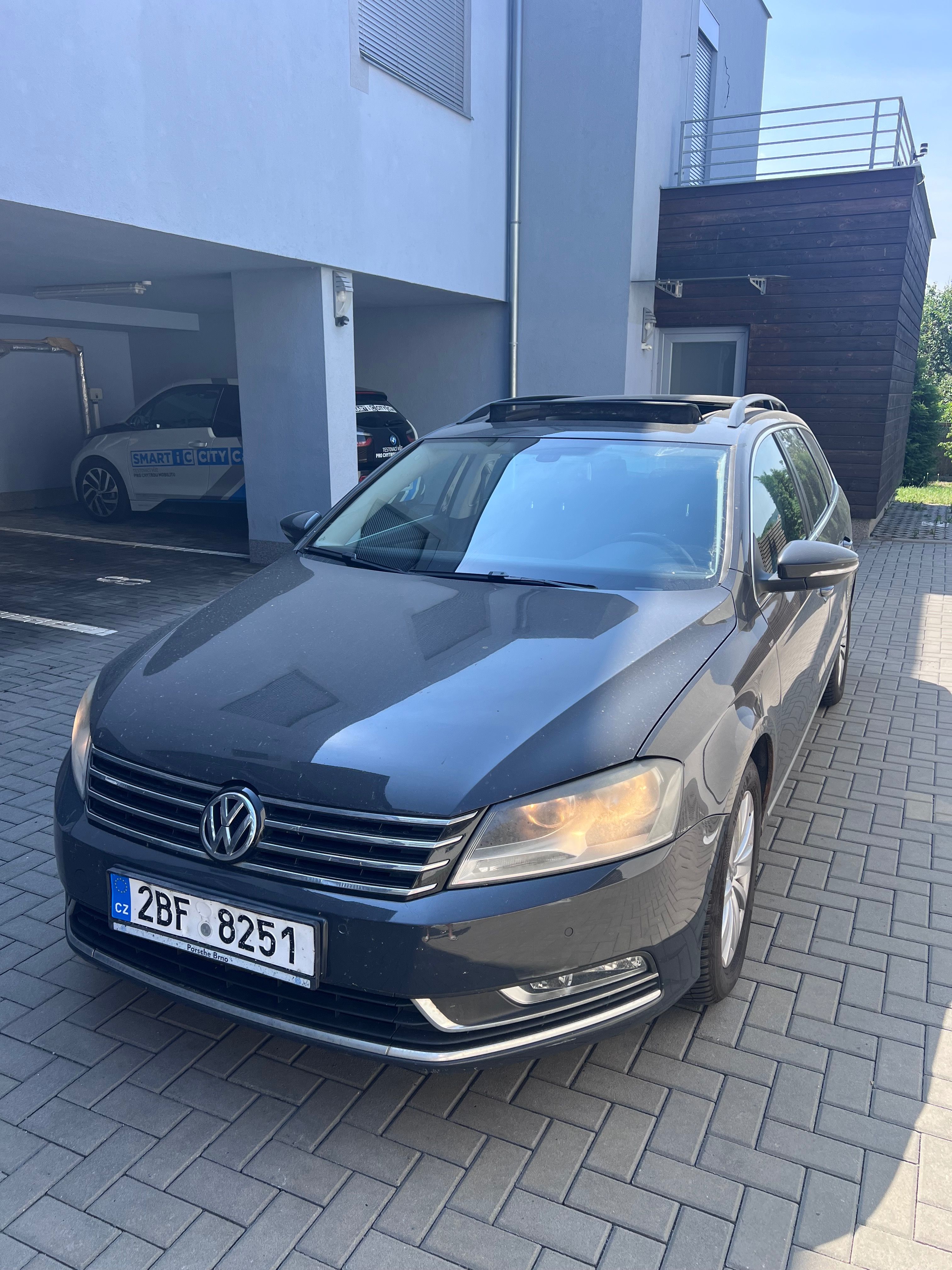 Volkswagen Passat, 2.0TDI combi 4x4 Pano Manu - fotka 4