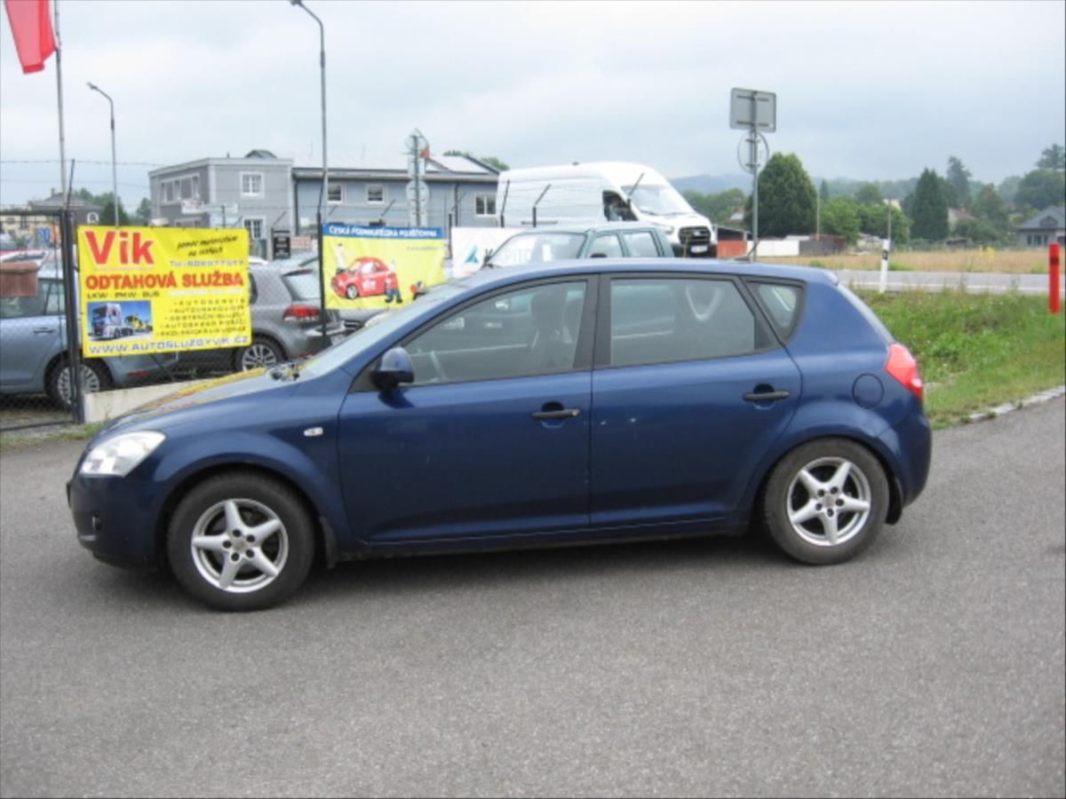 Kia Cee´d, 1,4 - fotka 3