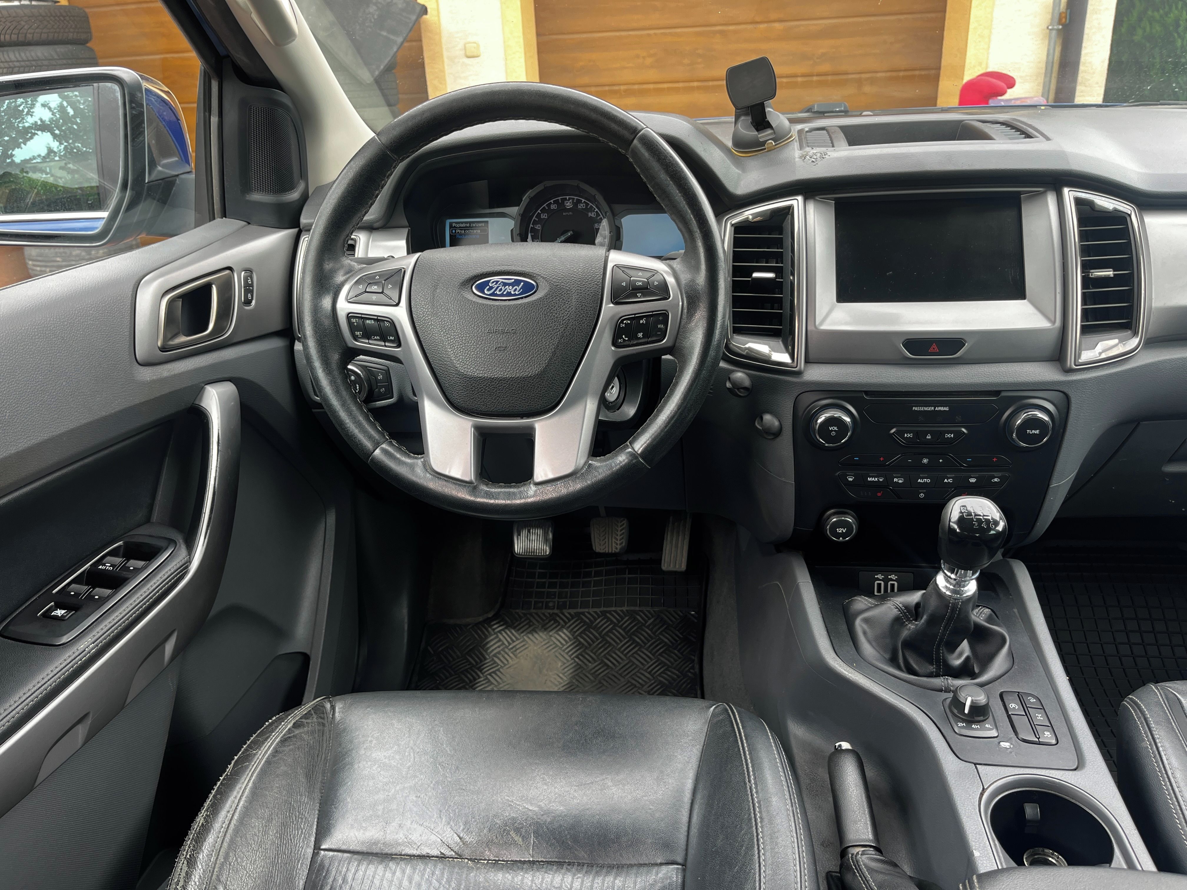 Ford Ranger, 2.2D, 118KW, Limited, ČR, 1maj - fotka 6