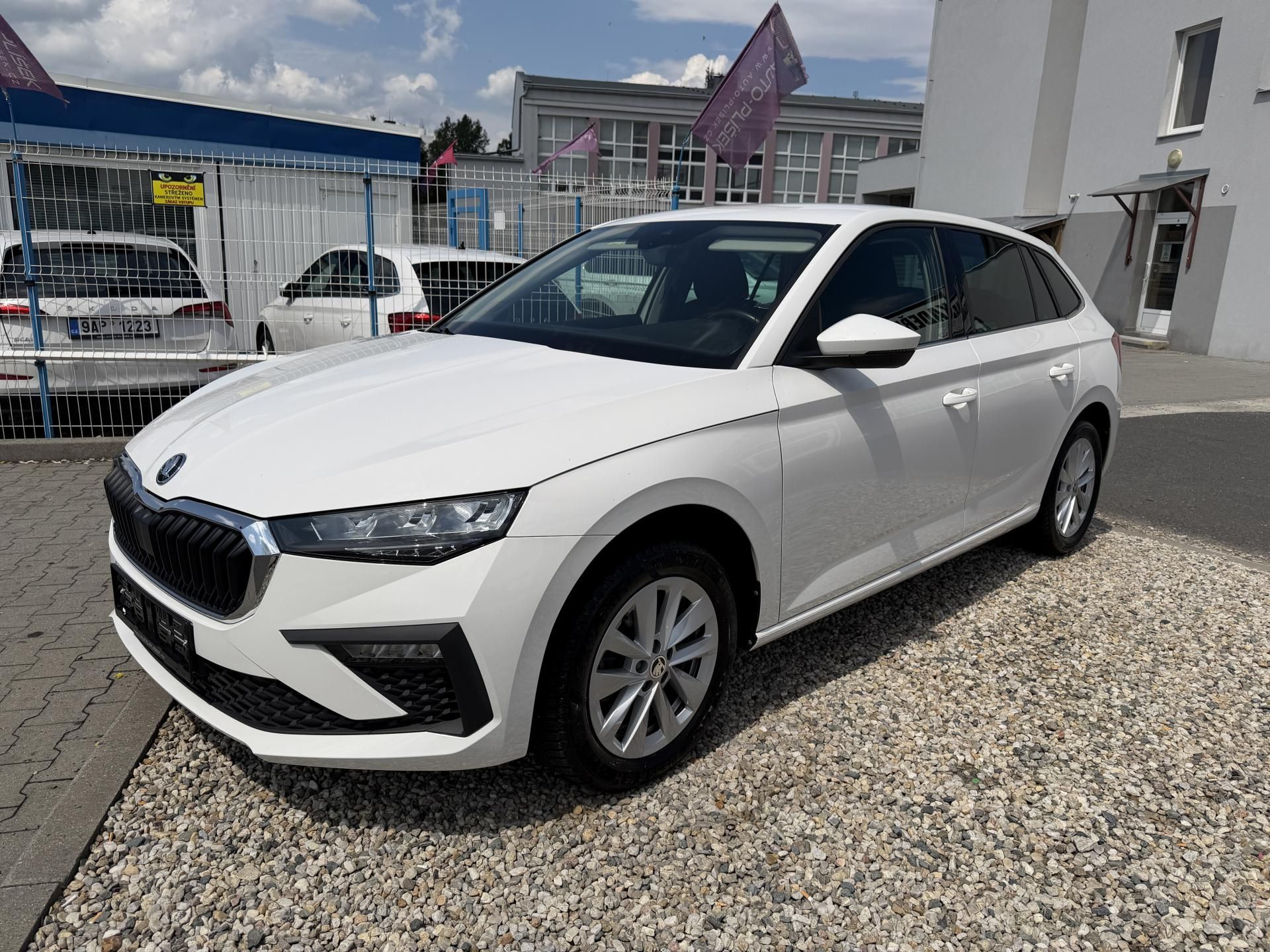 Škoda Scala, 1,0 TSi/85kW Selection - fotka 3