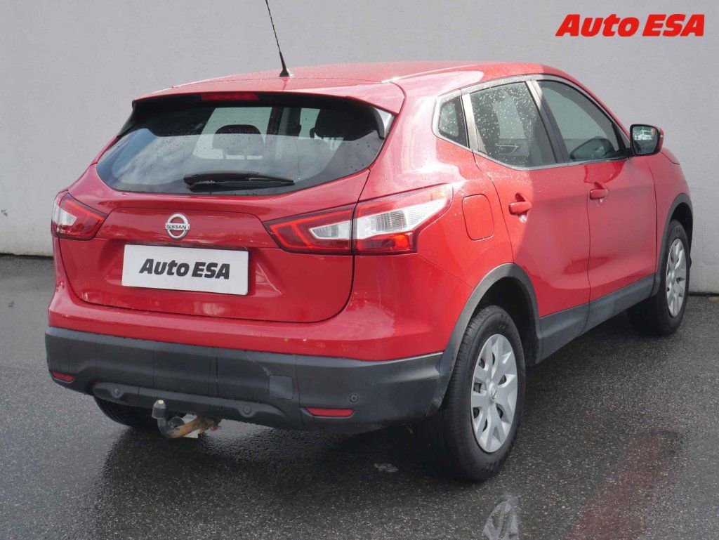 Nissan Qashqai, 1.2 DiG-T,2.maj,ČR - fotka 4