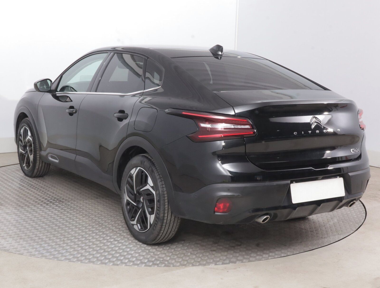 Citroën C4 X, 1.2 PureTech, Automat, ČR - fotka 4
