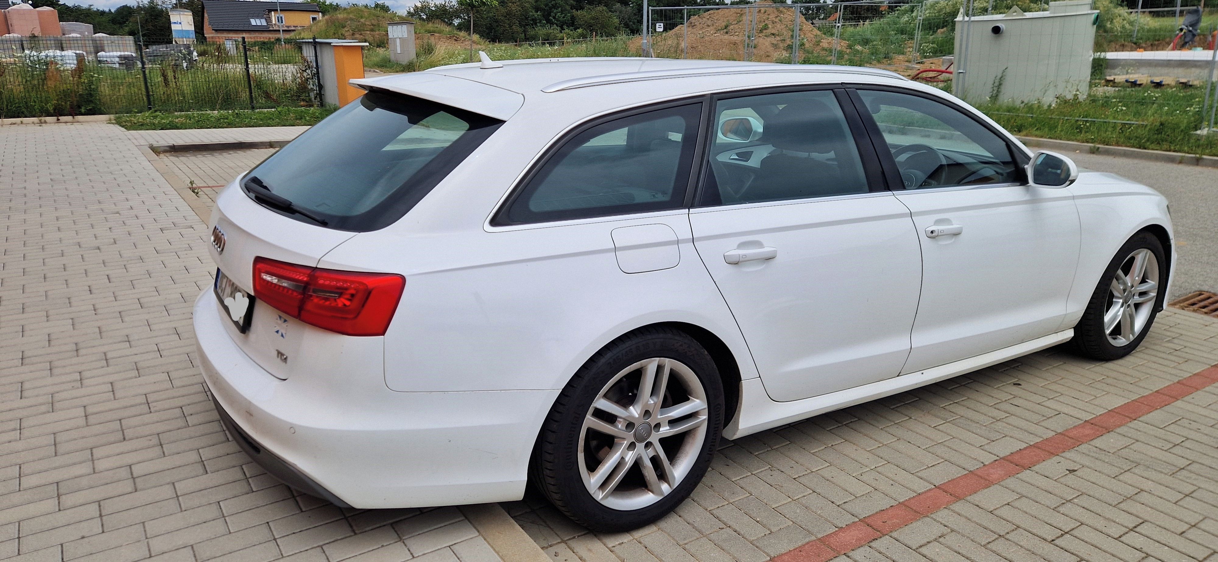 Audi A6, 2.0L TDI Pravostranne Rizeni - fotka 3