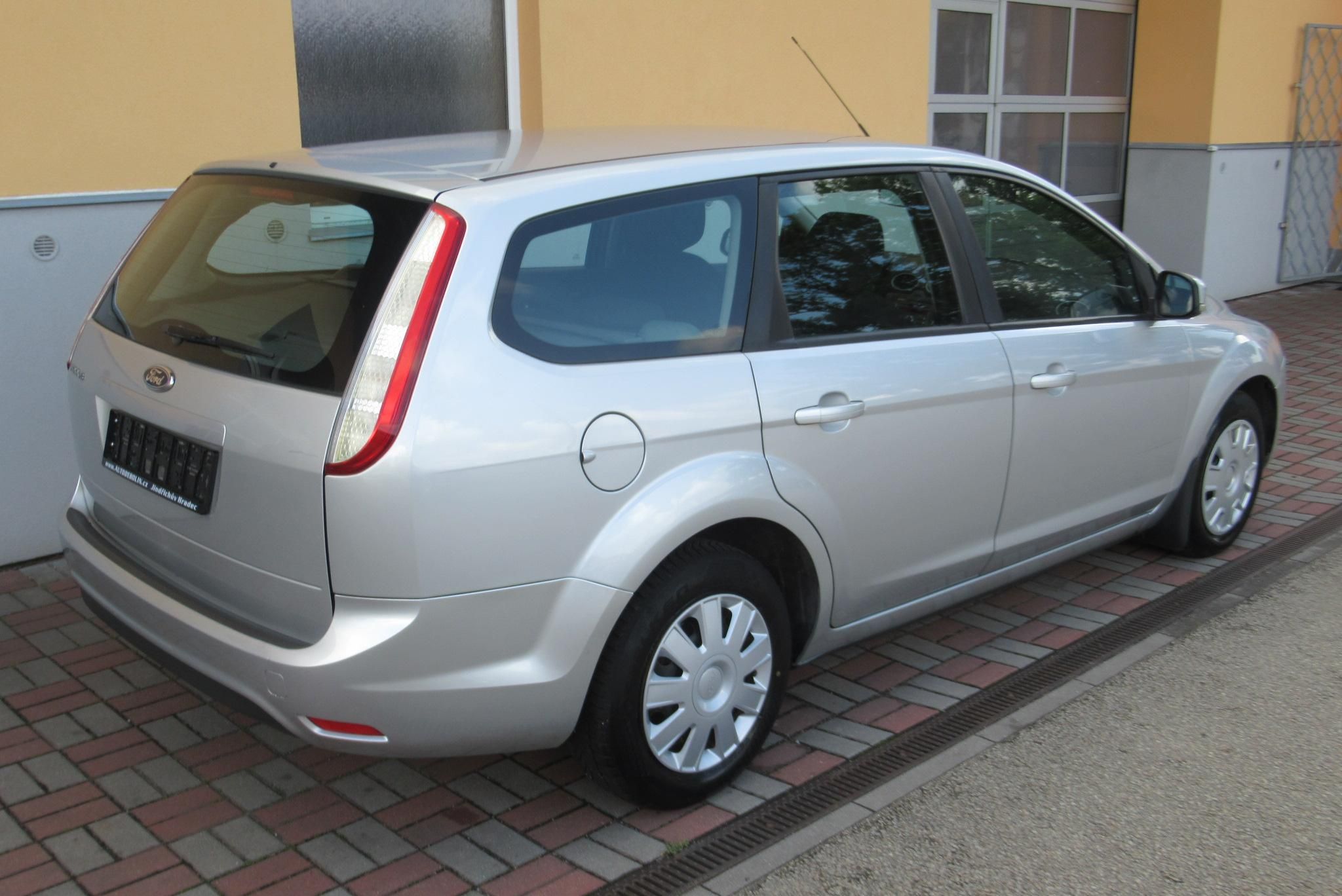 Ford Focus, 1.4i KLIMA SADA KOL - fotka 5
