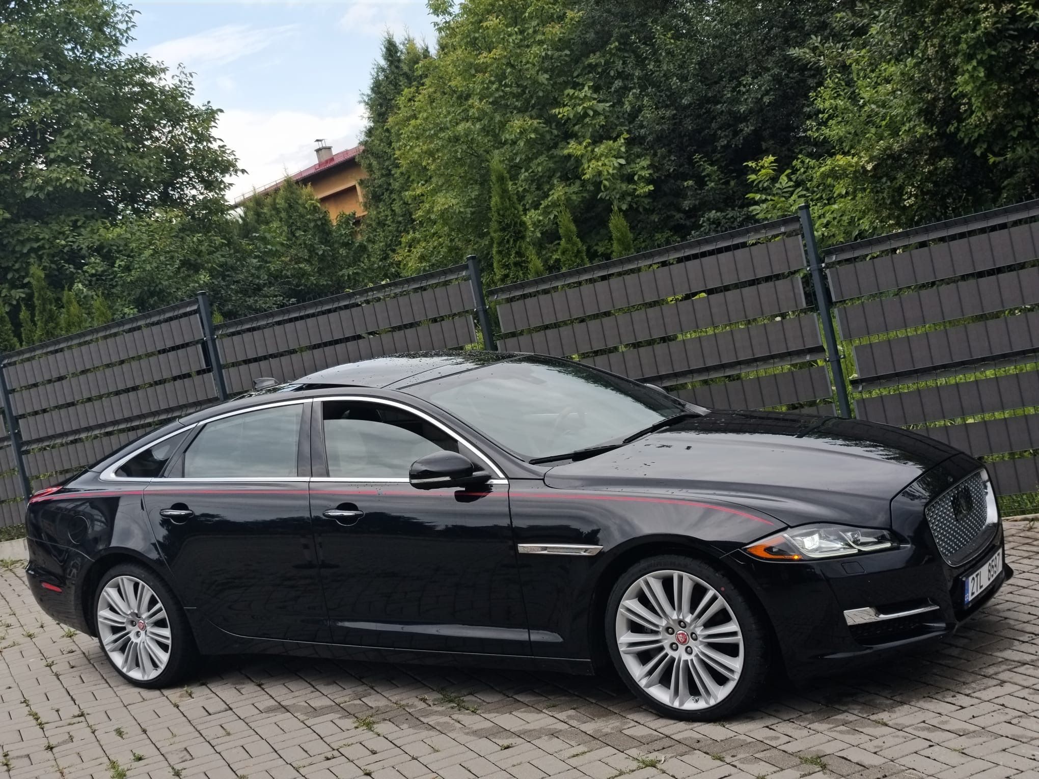 Jaguar XJ, LONG PORTFOLIO 4X4/3.0 340HP - fotka 6