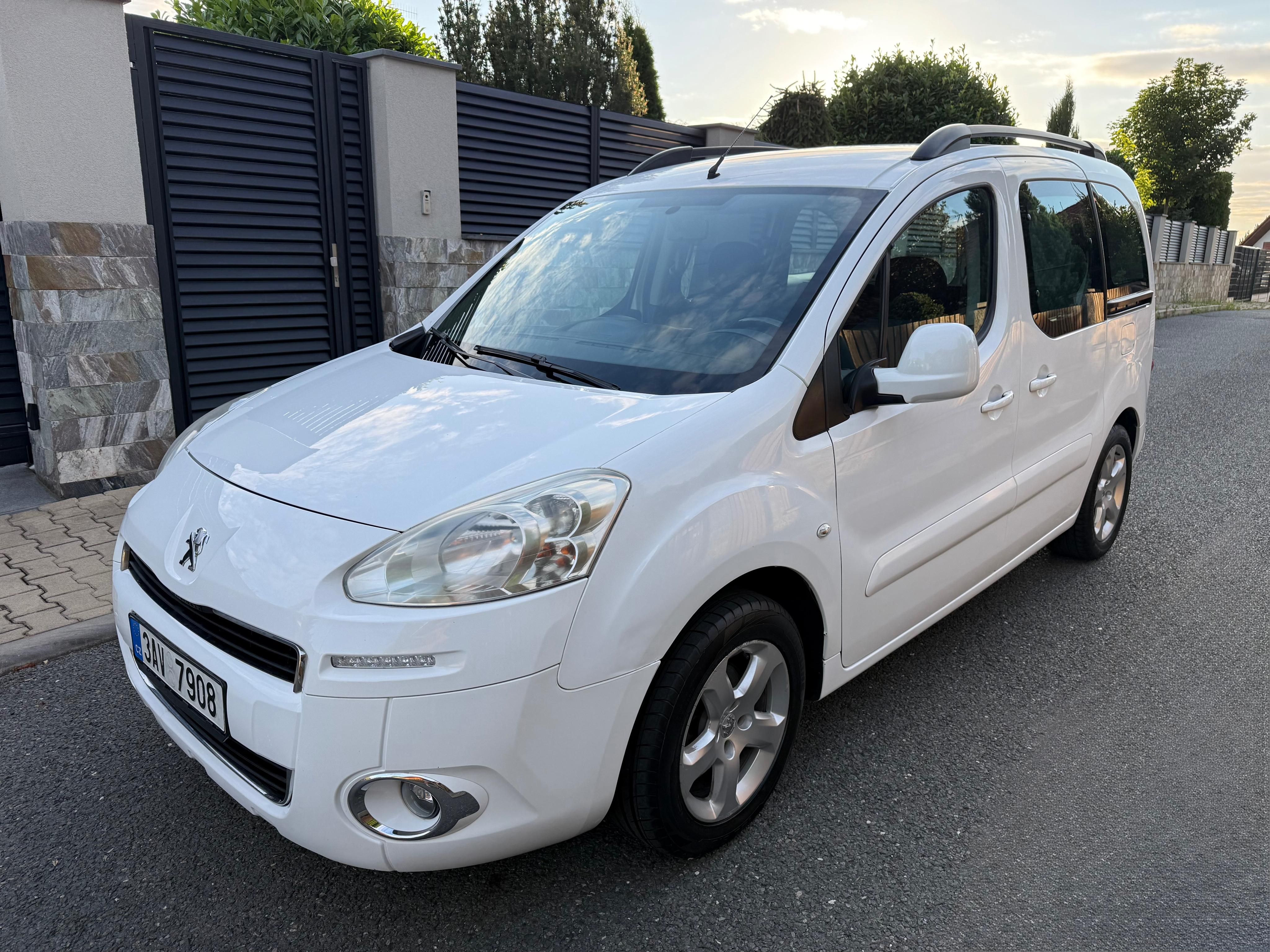 Peugeot Partner, Tepee 1,6HDi První majitel - fotka 3