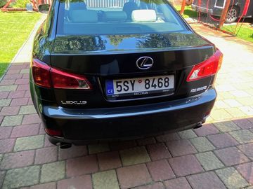 Lexus IS 250 2.5i 153 kW