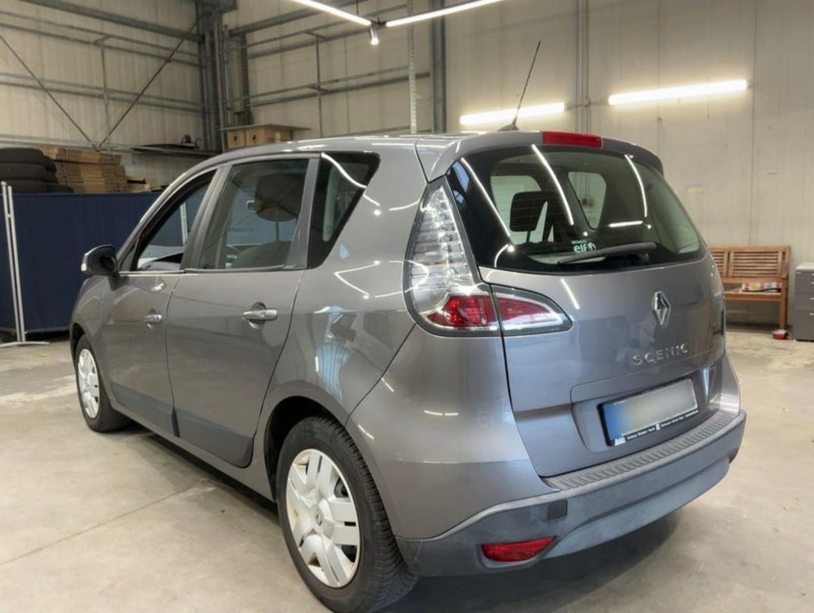 Renault Scénic, 1.6 16v 81kw TomTom editiom - fotka 2