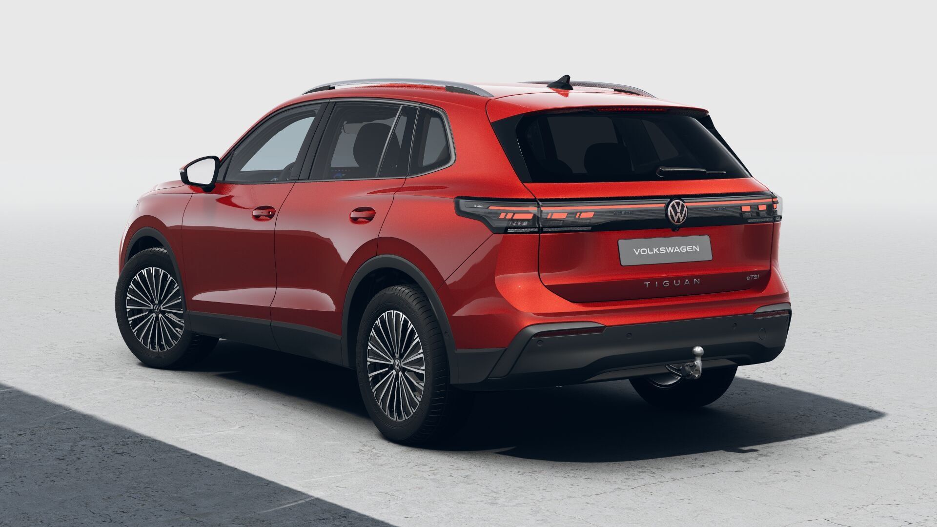 Volkswagen Tiguan, Tiguan People 1,5 eTSI 110 kW - fotka 3