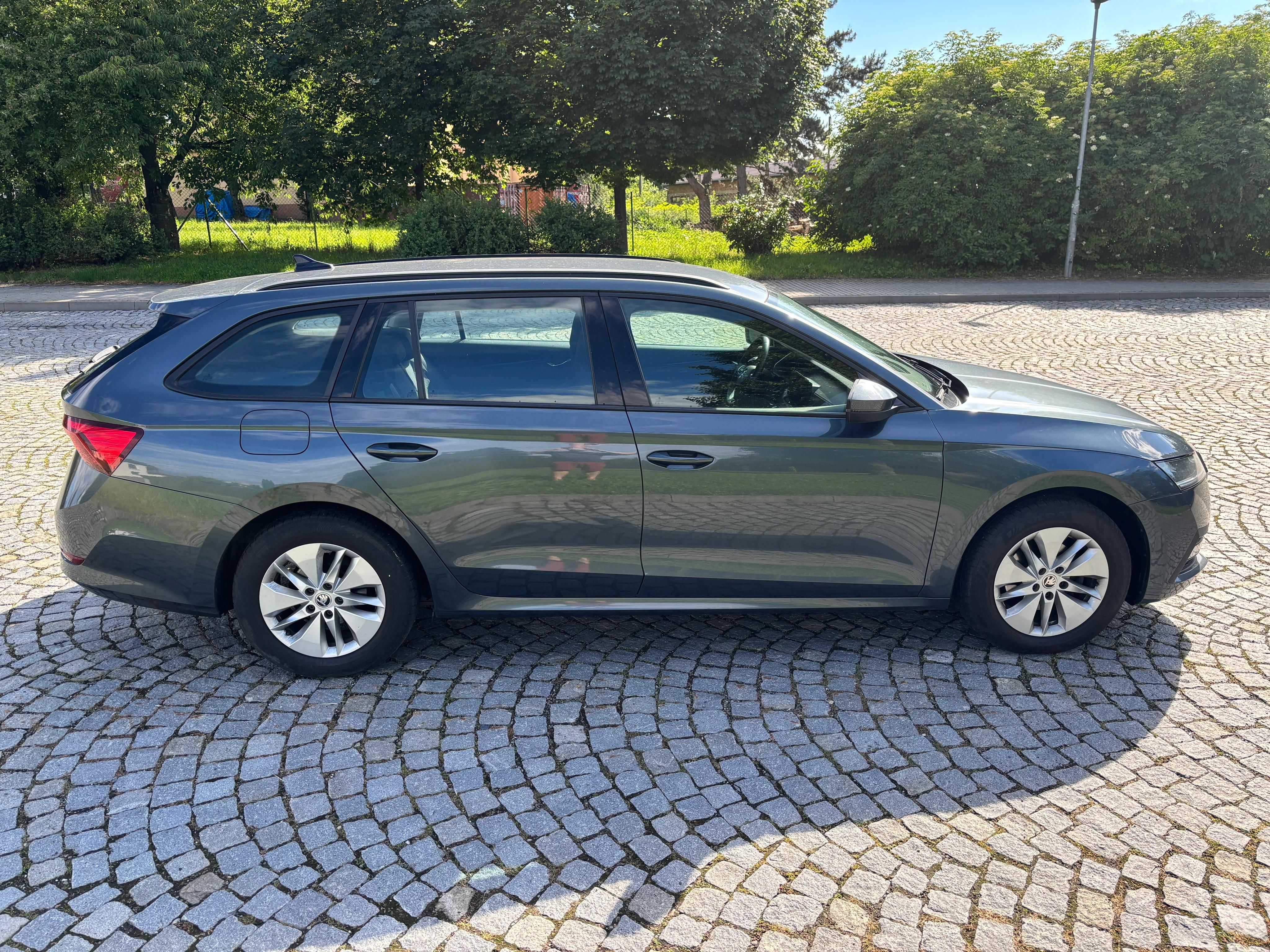 Škoda Octavia, 1.5 TSi 110kw Ambiente 1.Majit - fotka 5