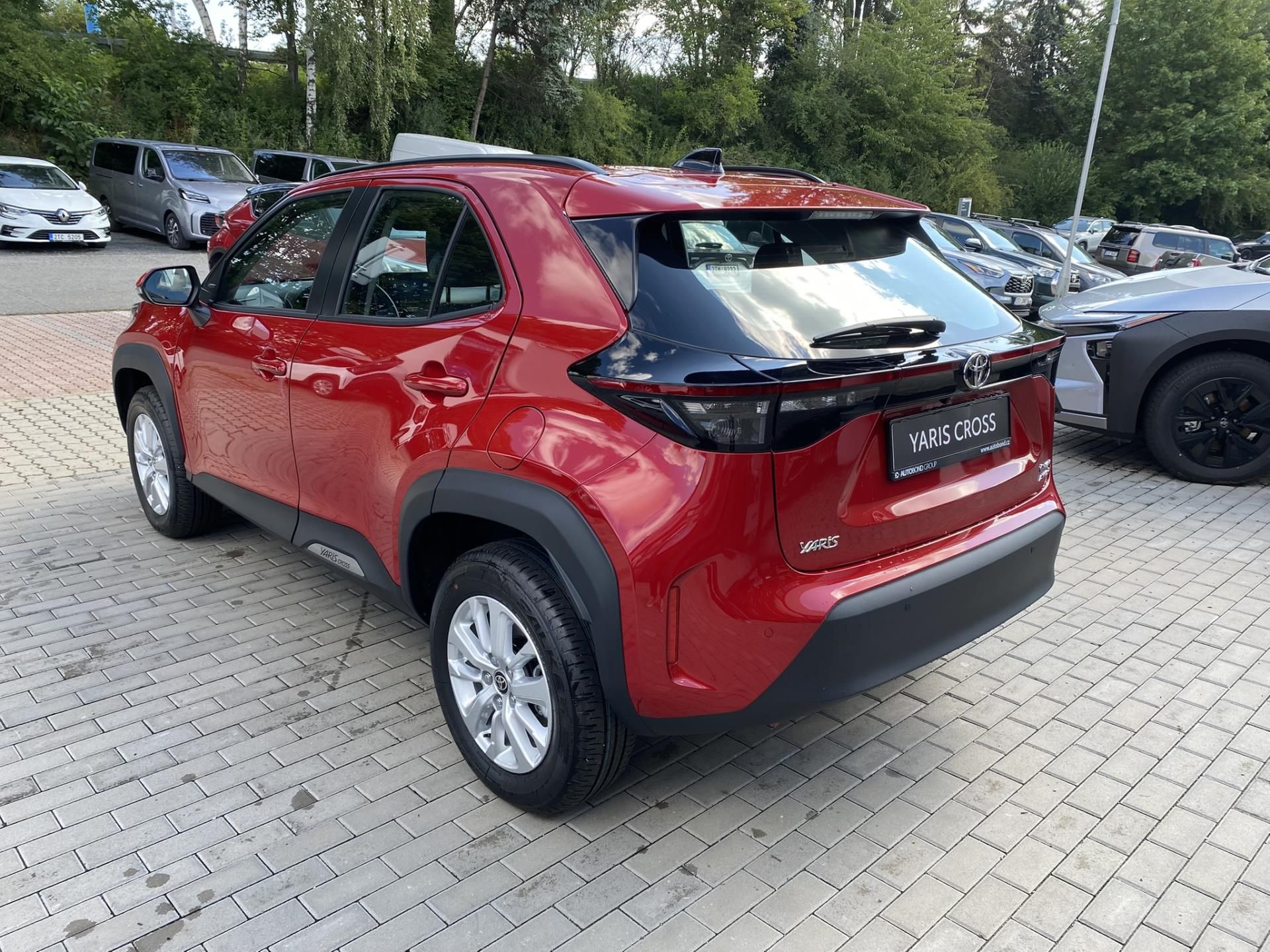 Toyota Yaris Cross, 1.5 HEV 4x4 130k Comfort - fotka 4