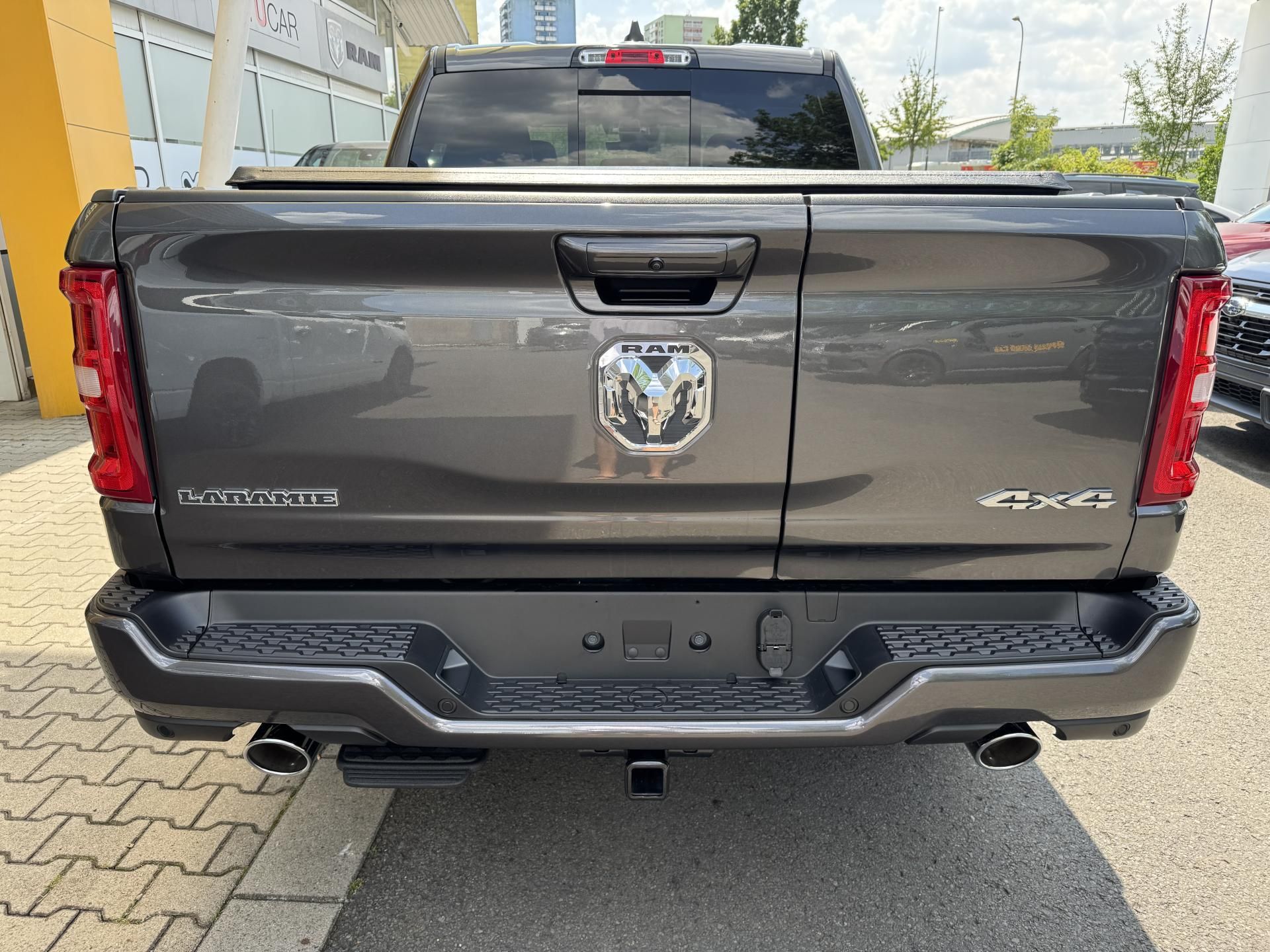 RAM 1500, 5,7 HEMI Laramie Rambox - fotka 4